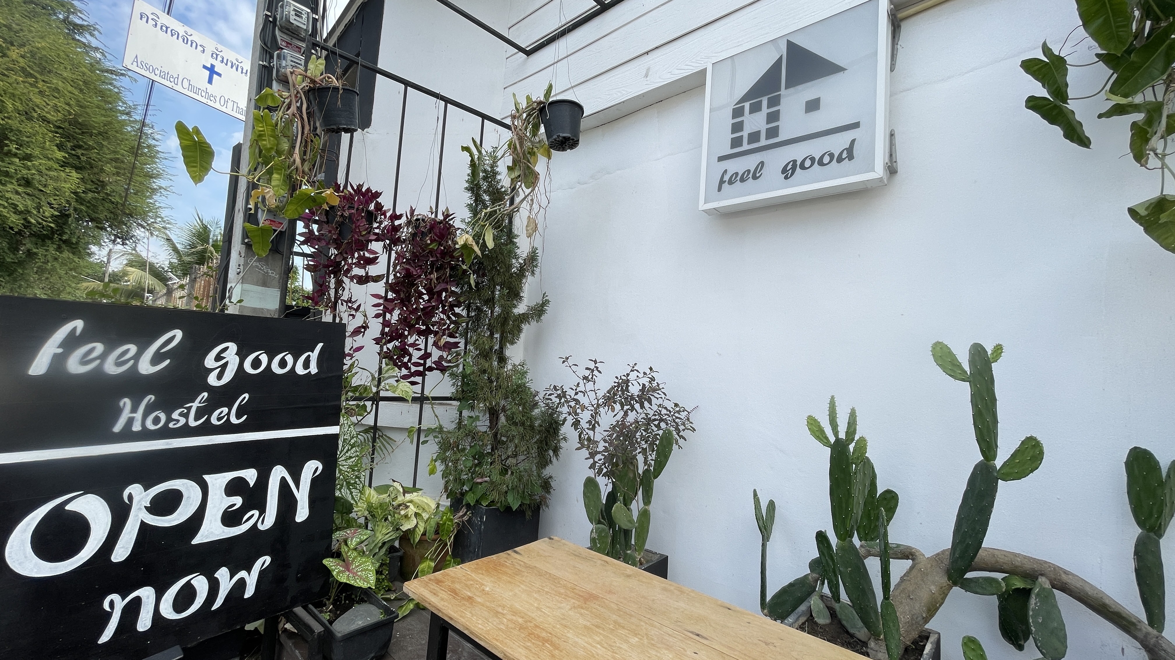 Feel Good Hostel