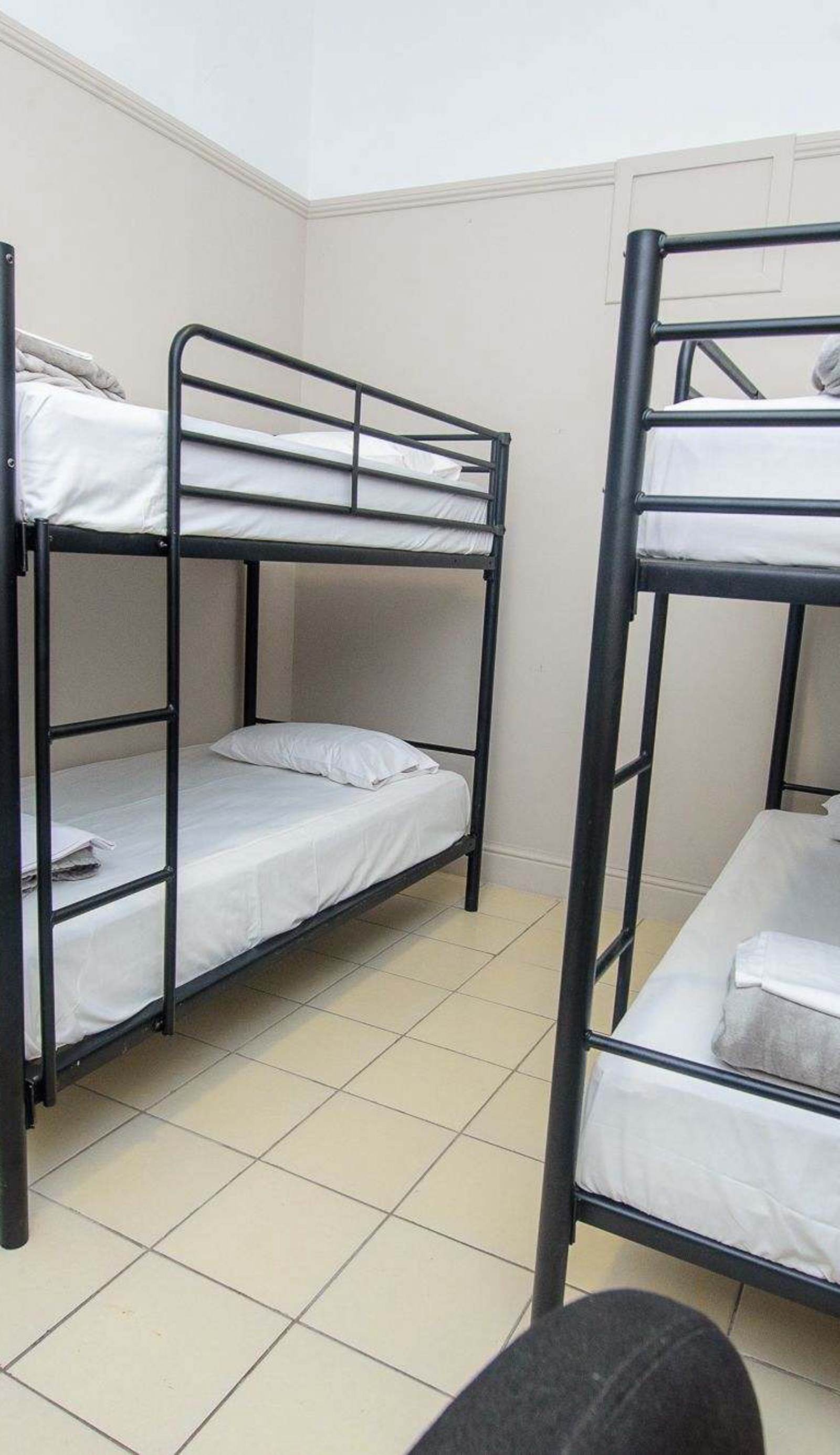 Flinders St. Hostel - International Female Only