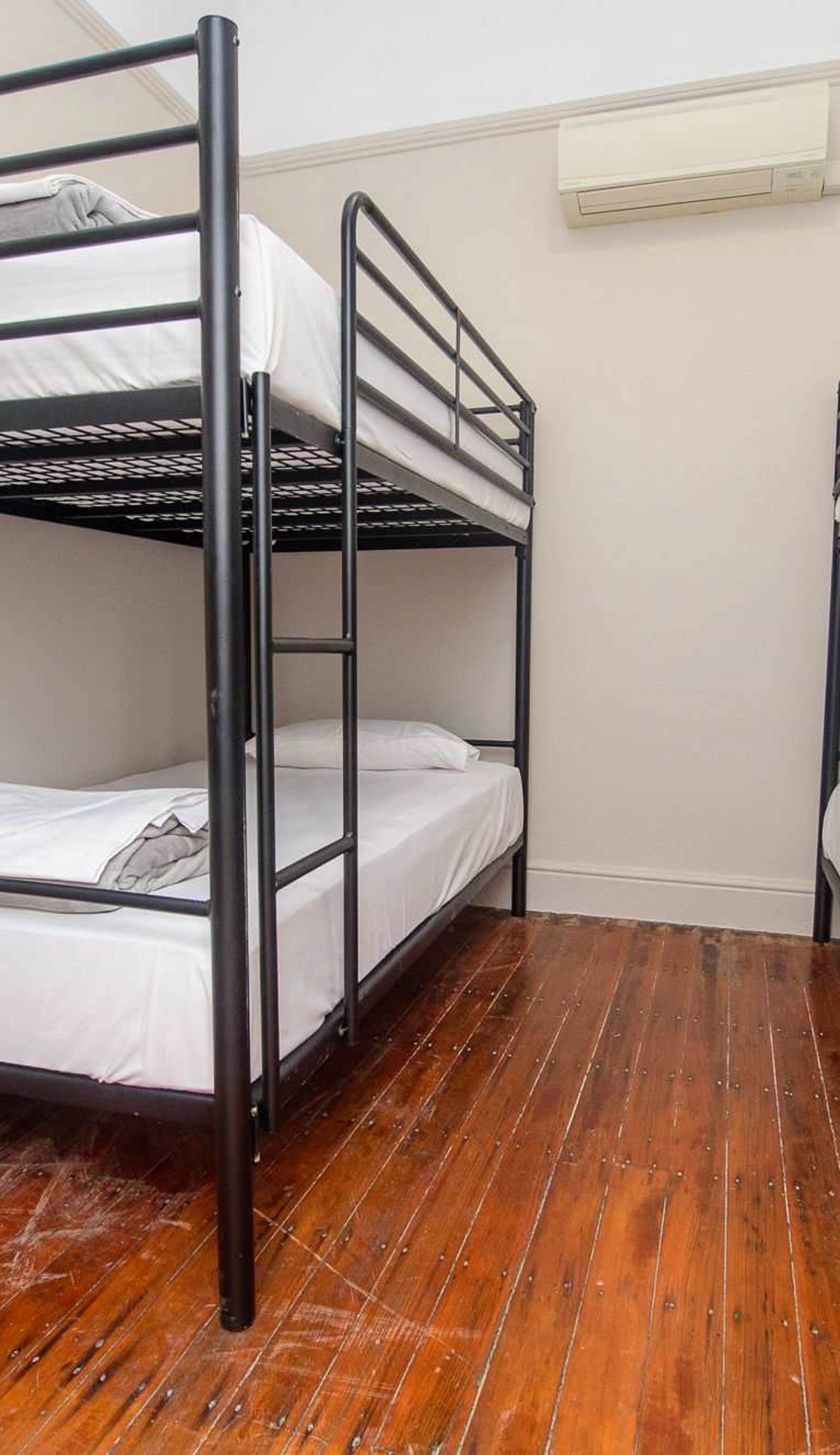 Flinders St. Hostel - International Female Only
