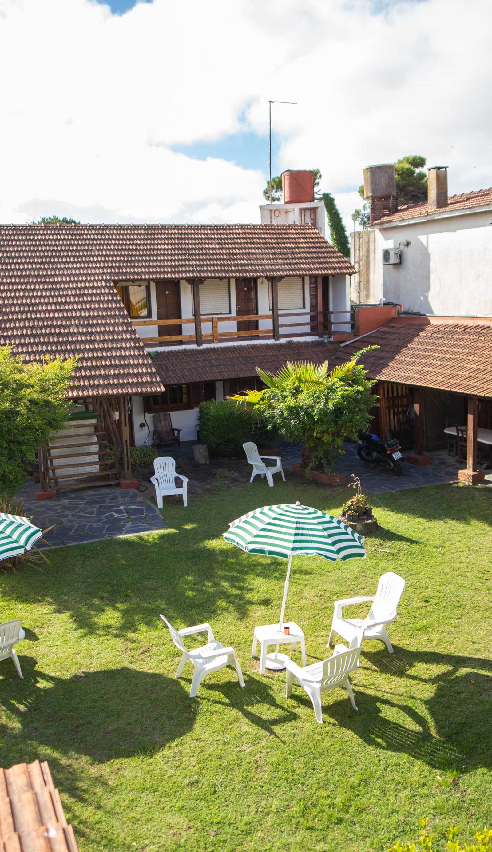 Las Grullas Hostal