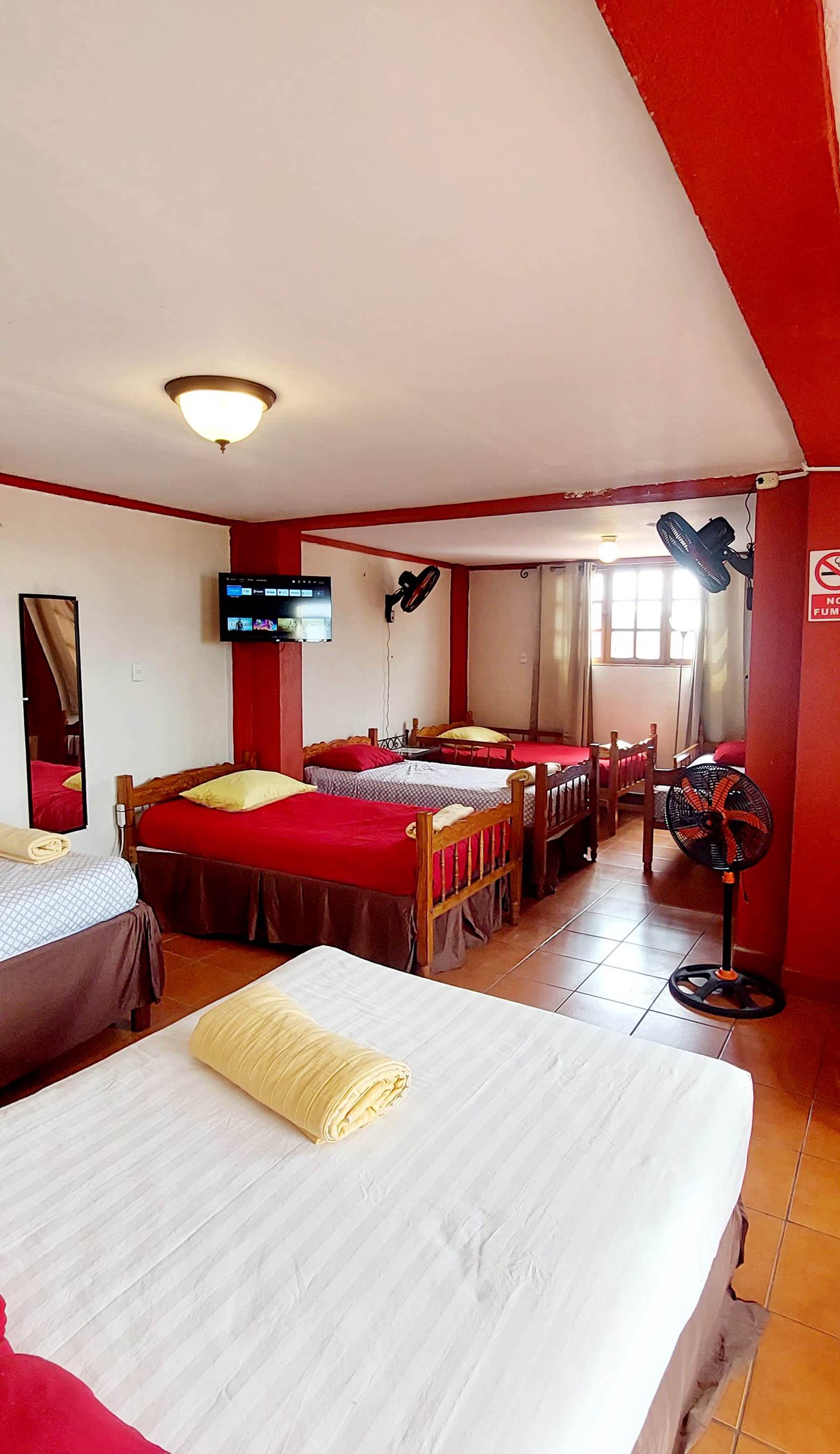 Hostal Lolas Boutique