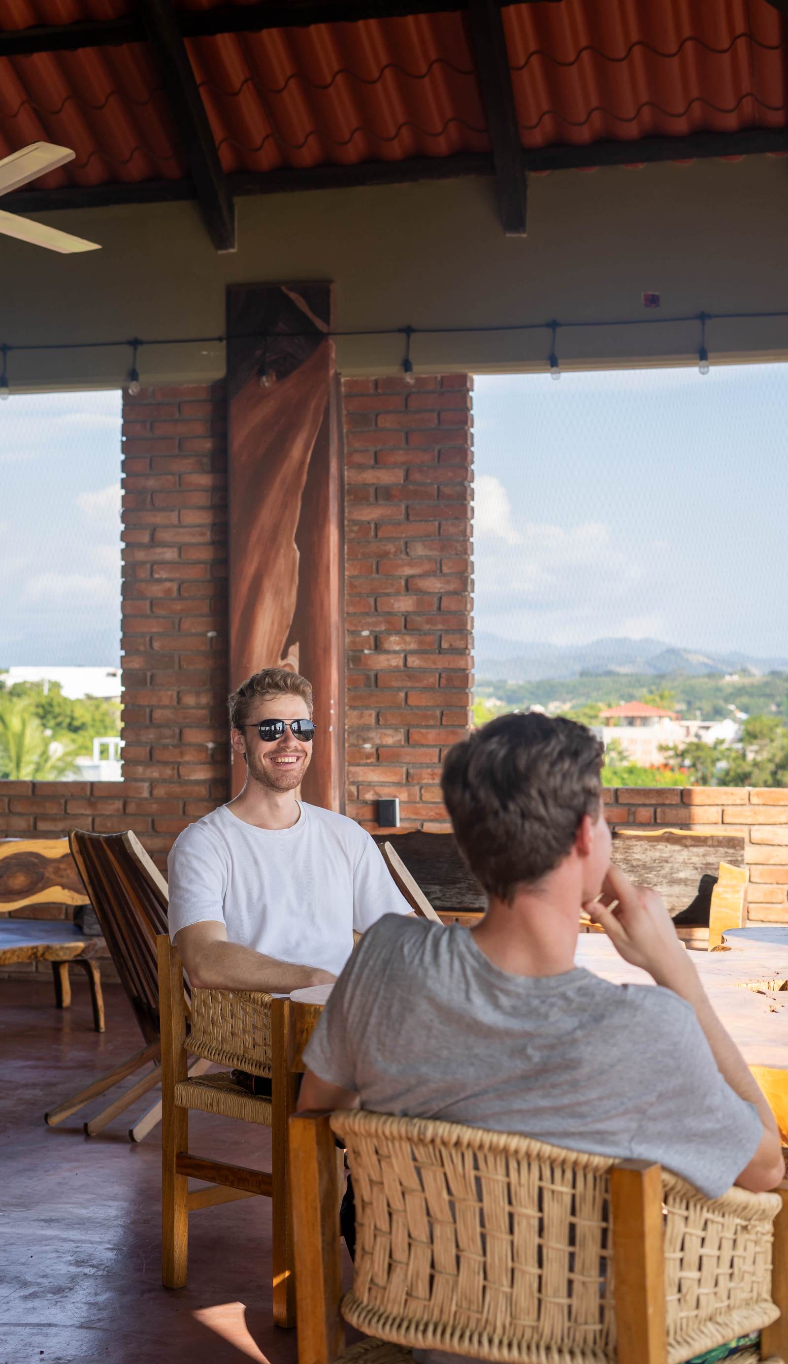 Madre Tierra Hotel & Coworking & Hostel