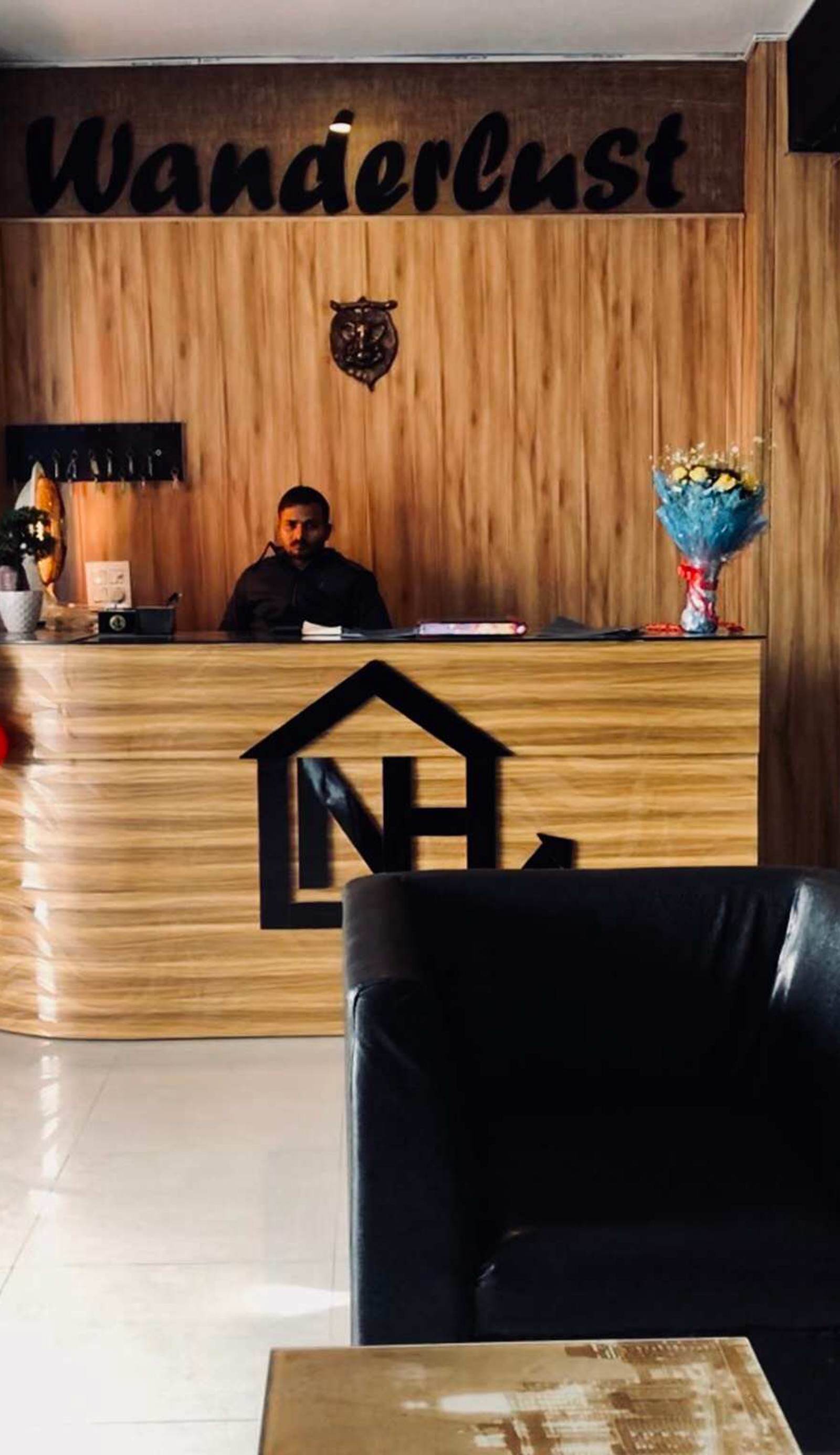 Nomads House: Bunkstay Hotel and Cafe