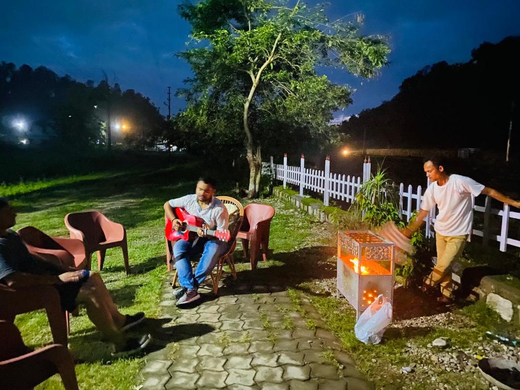 Wanderlust River Stay Villas