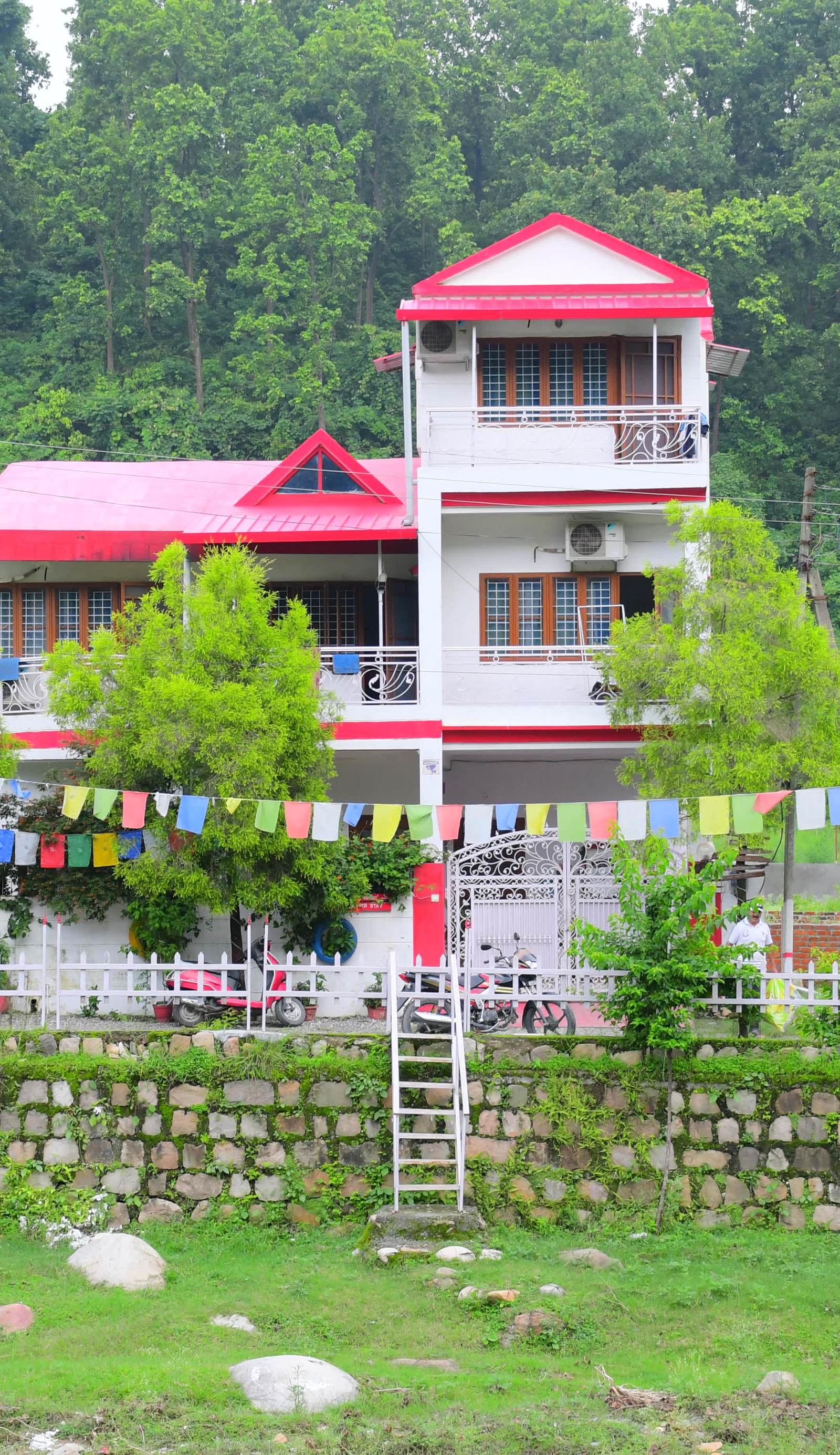 Wanderlust River Stay Villas