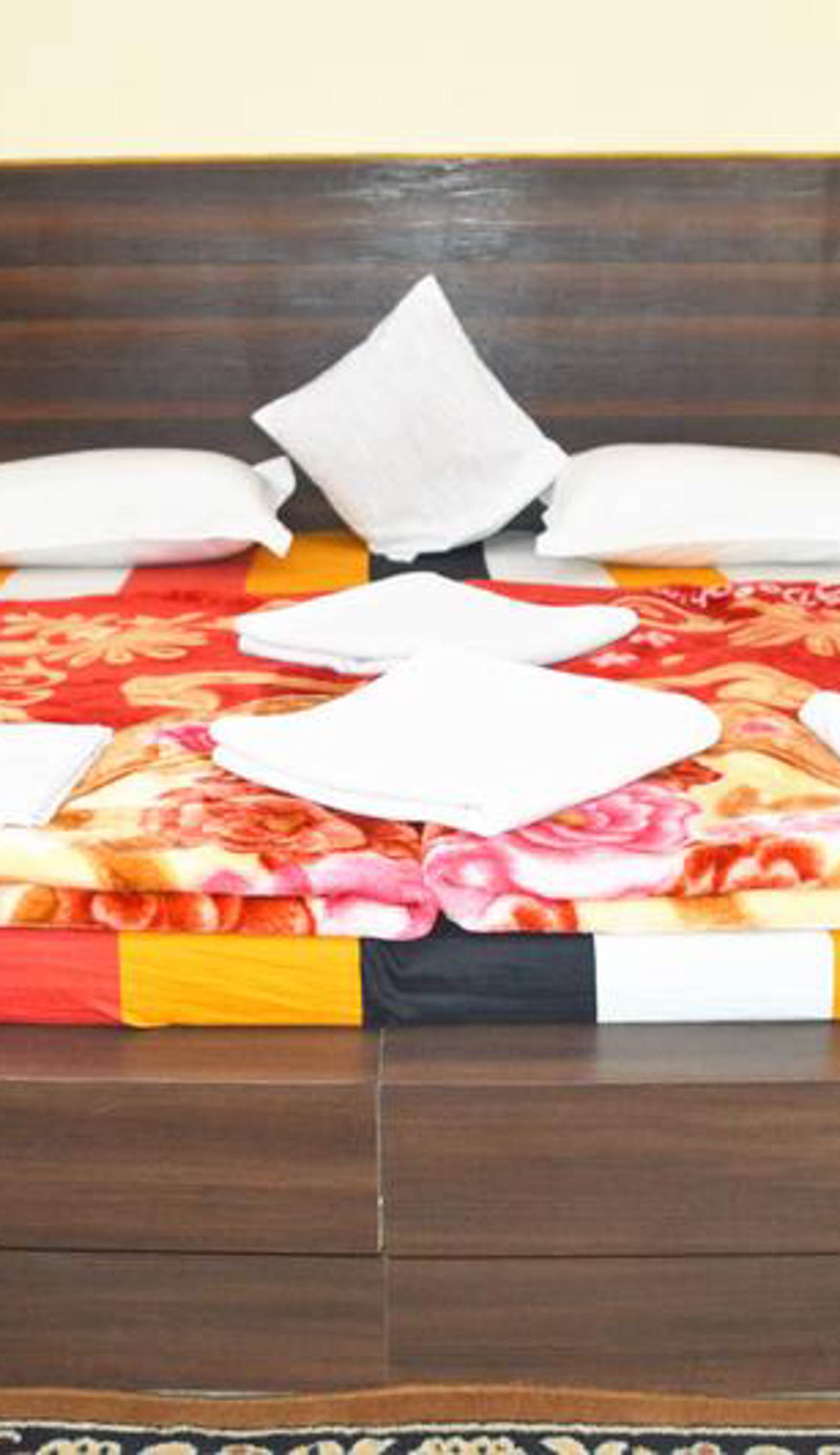 Hotel Goverdhan Tourist Complex