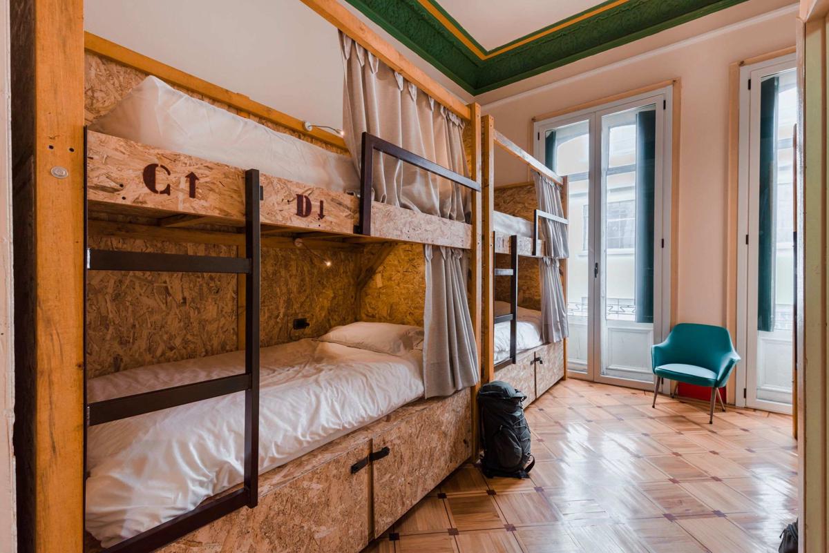 Hostal R10 photo 2