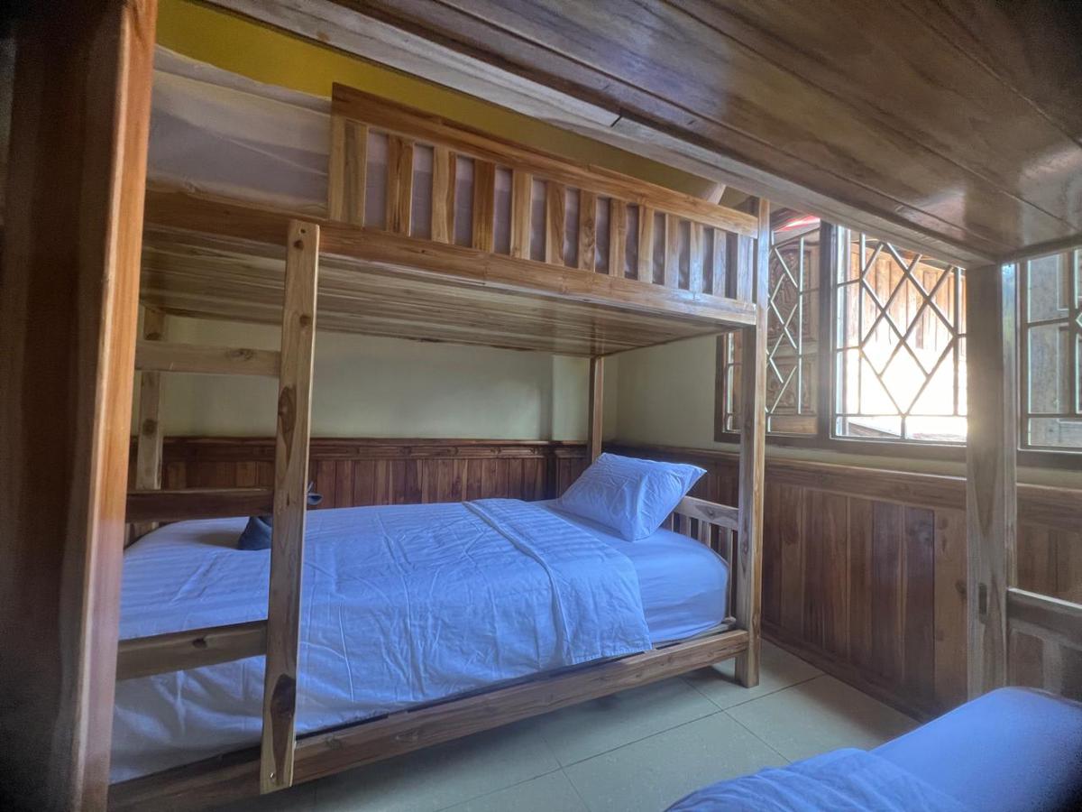Heaven Backpackers Hostel & Tour photo 1