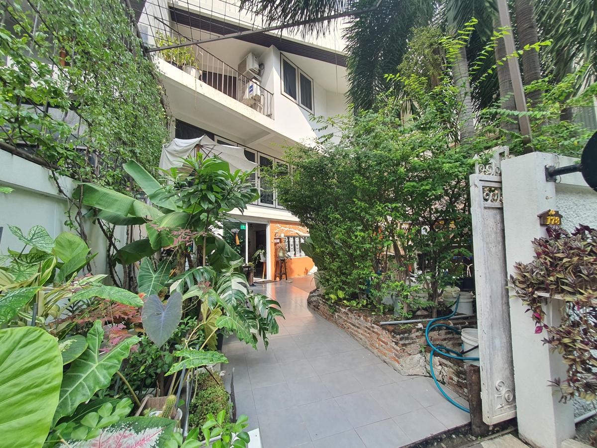 Home16 (Hostel16) photo 2