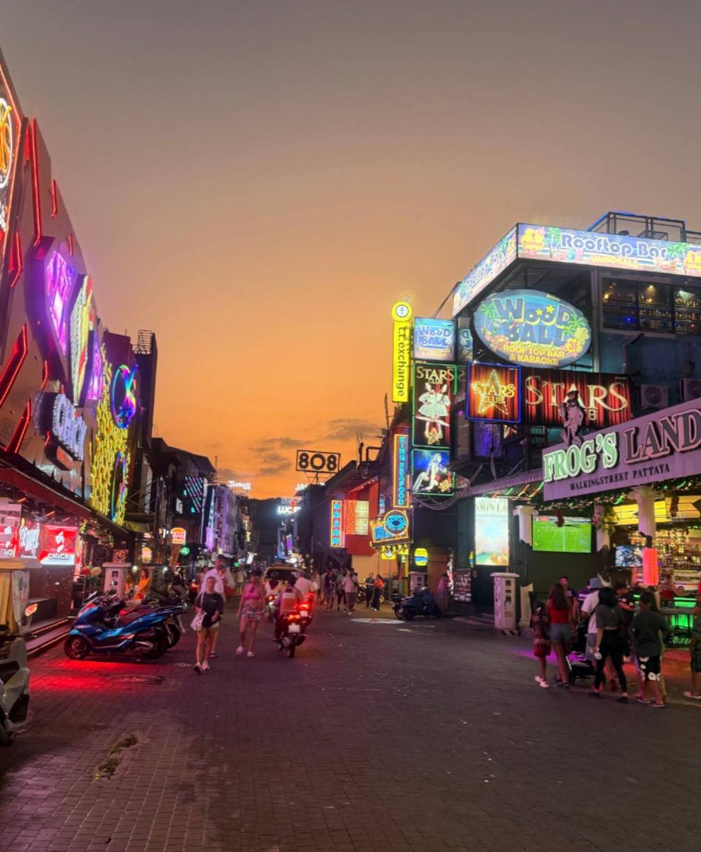 Walking Street Uno Hostel photo 3