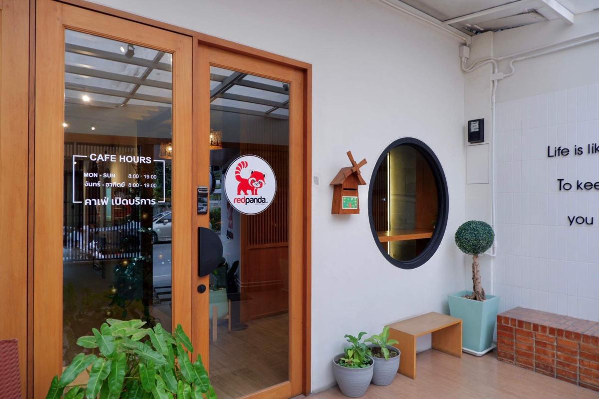 Red Panda Hostel & Cafe photo 3
