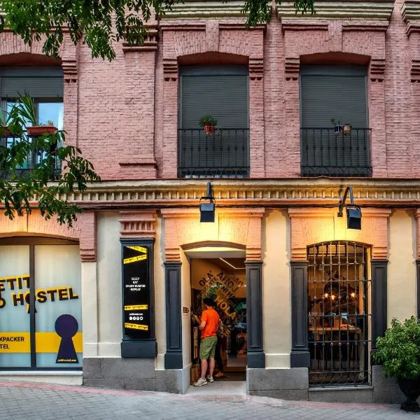 Petit Hostel La Latina photo 5