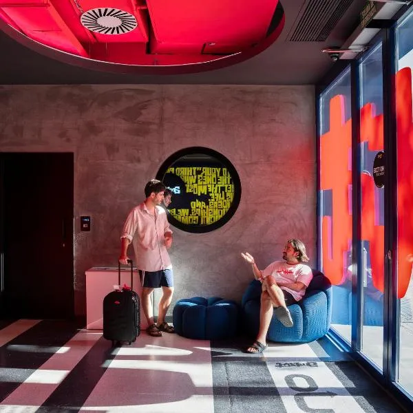 Amistat City Hostel Barcelona photo 5