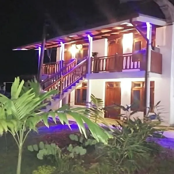 Wimal Wood Stock Surf House photo 5