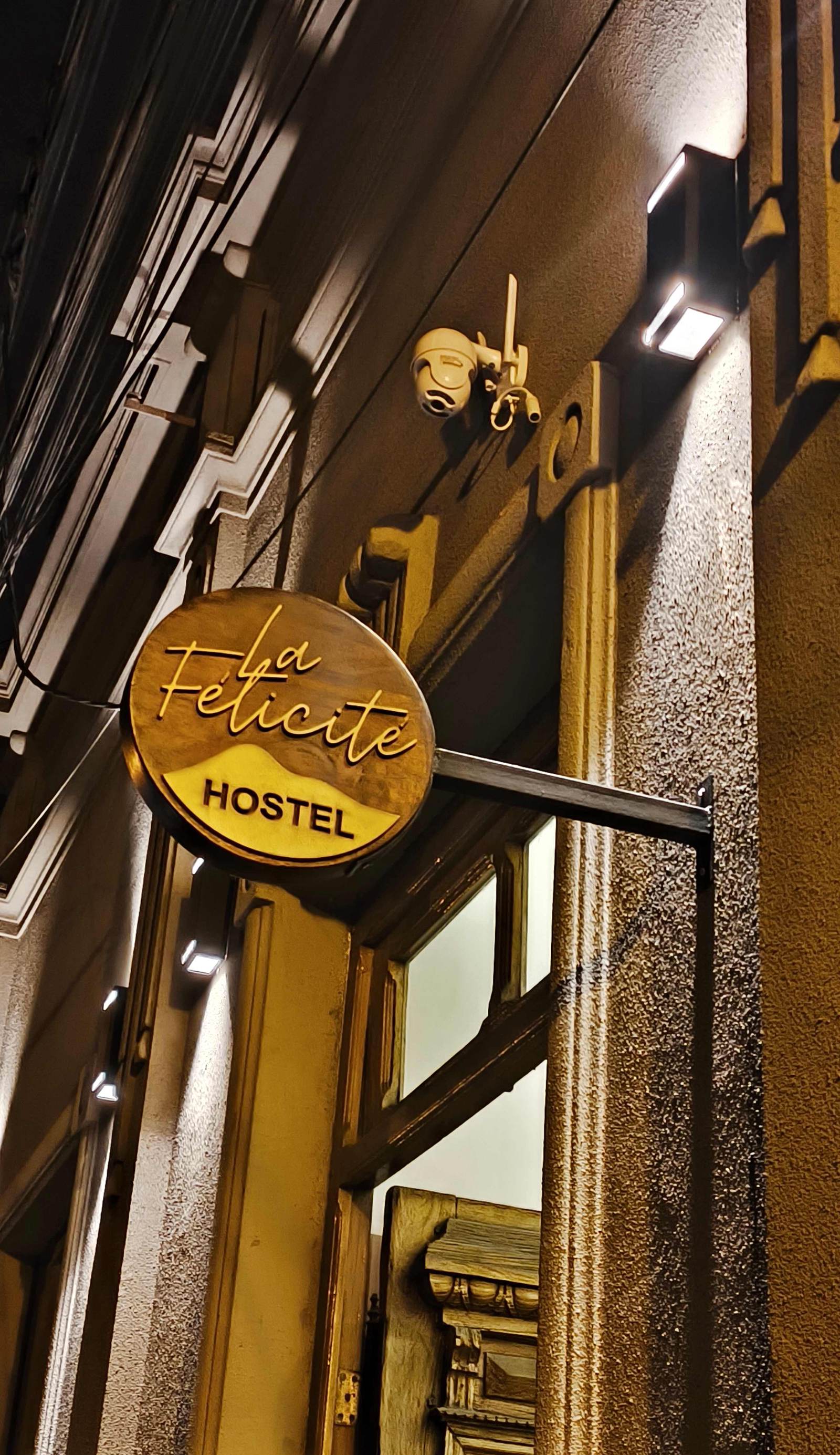 La Felicite Hostel