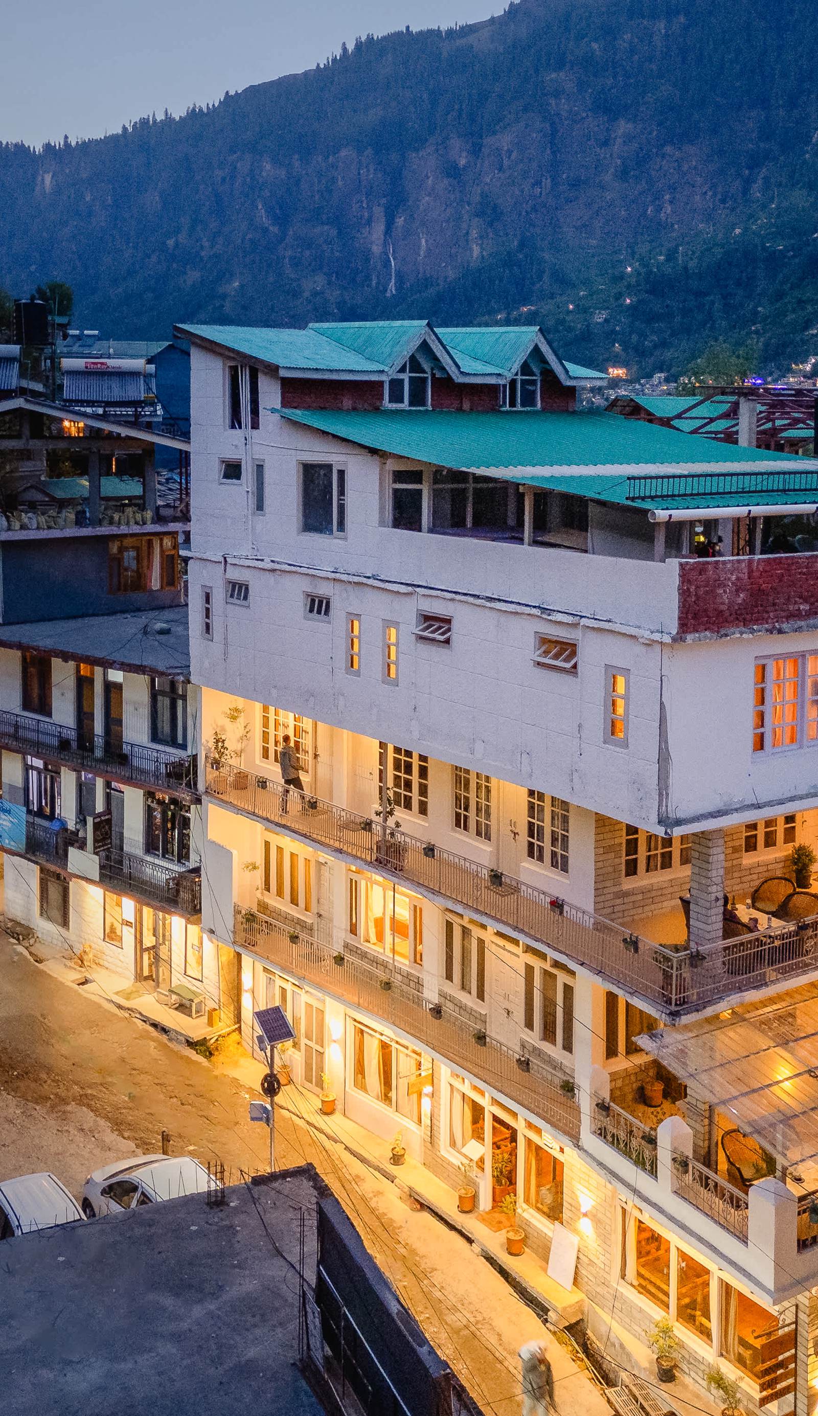 Drifters Inn - The Hidden Tribe