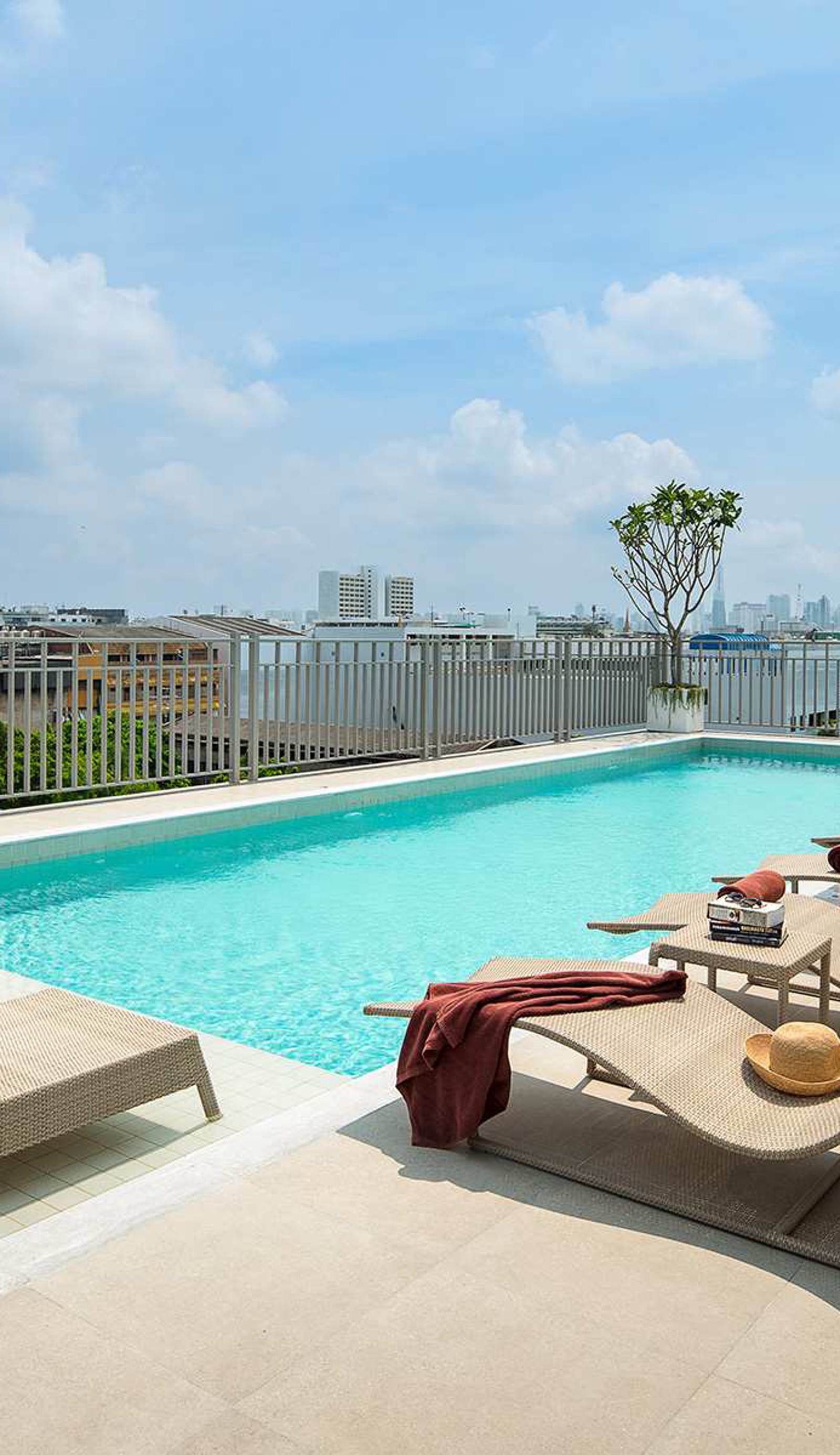 Casa Vimaya Riverside Bangkok Hotel