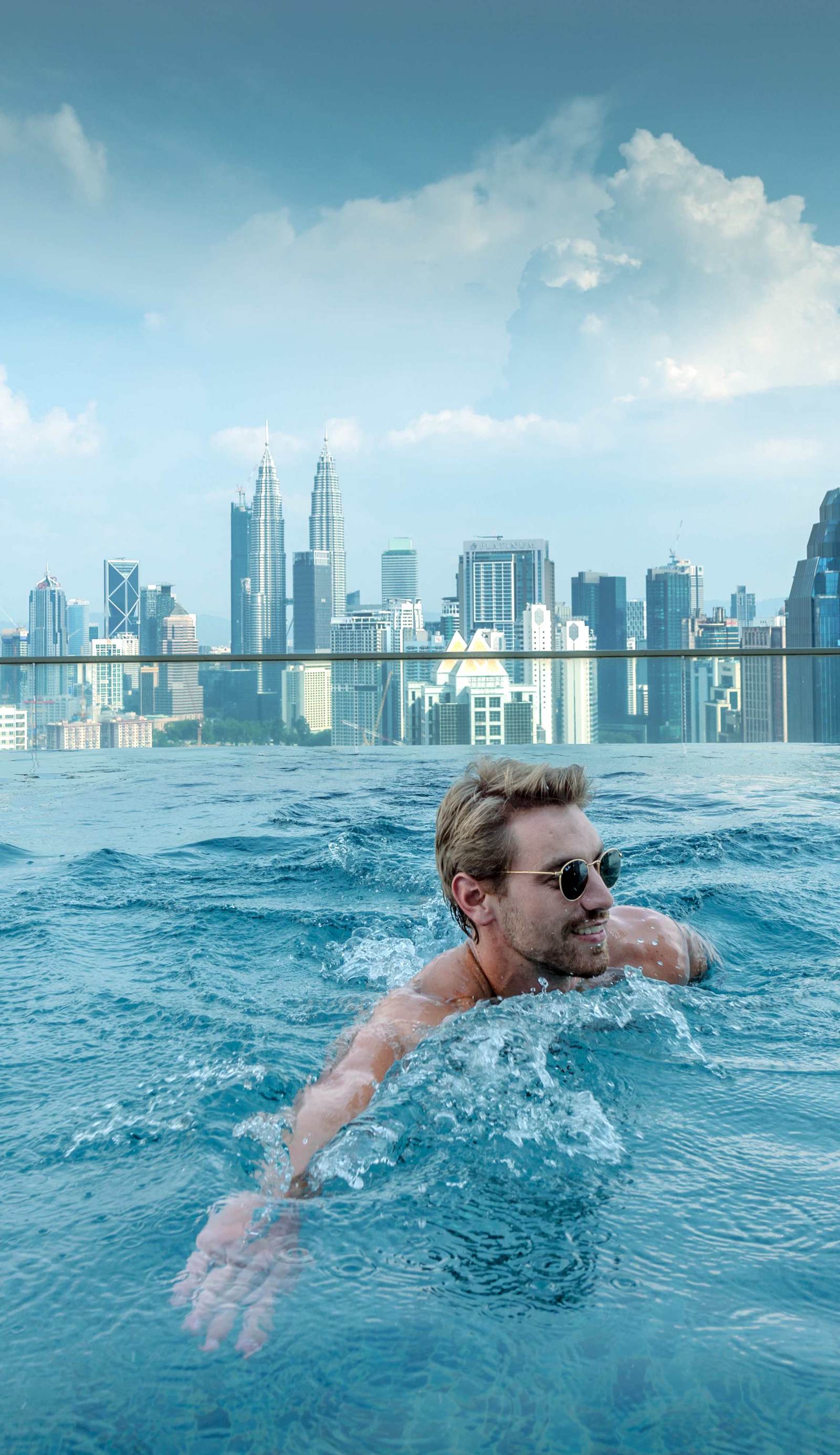 Penthouse on 34-The Highest Hostel in Kuala Lumpur