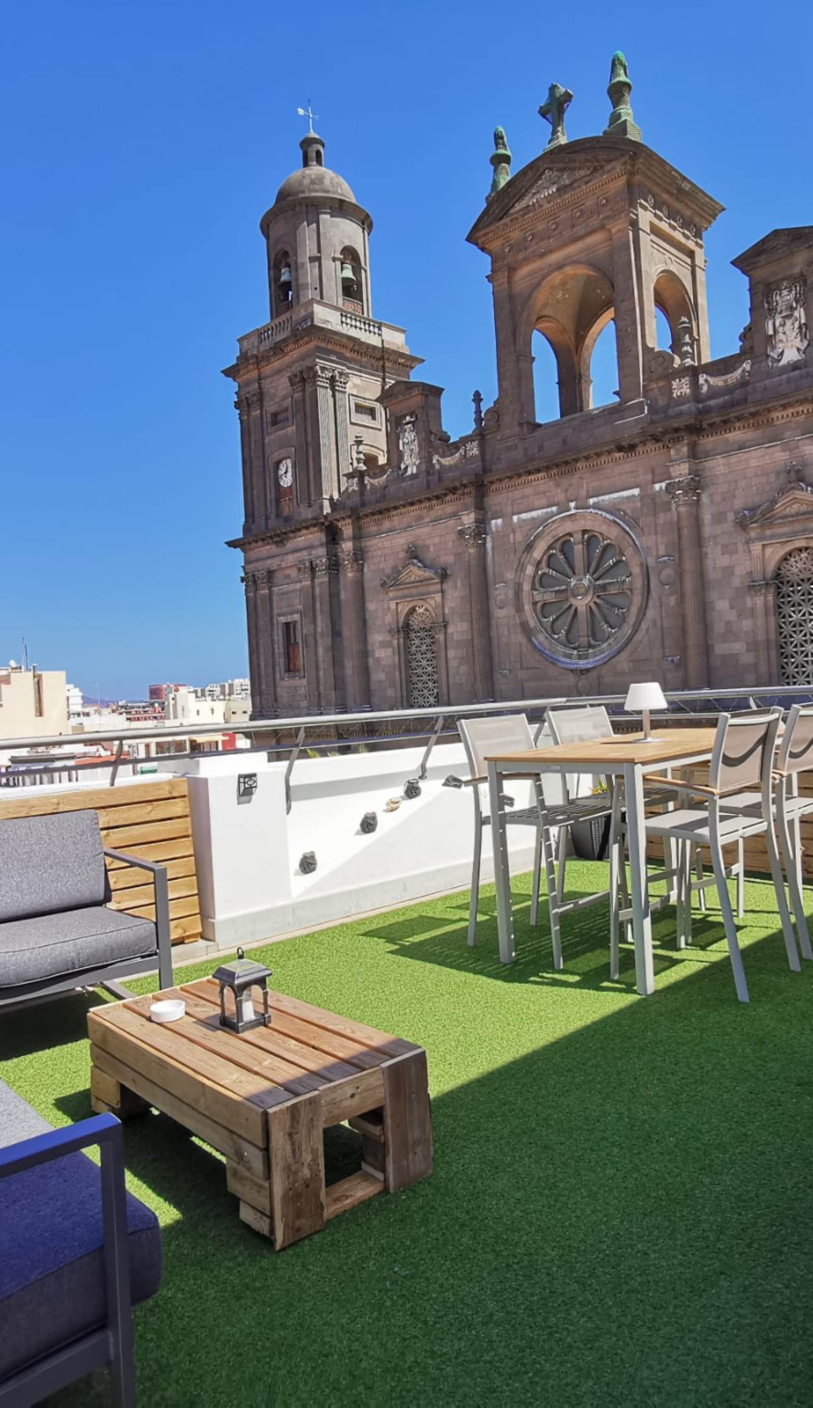 Santa Ana Suites & Rooms