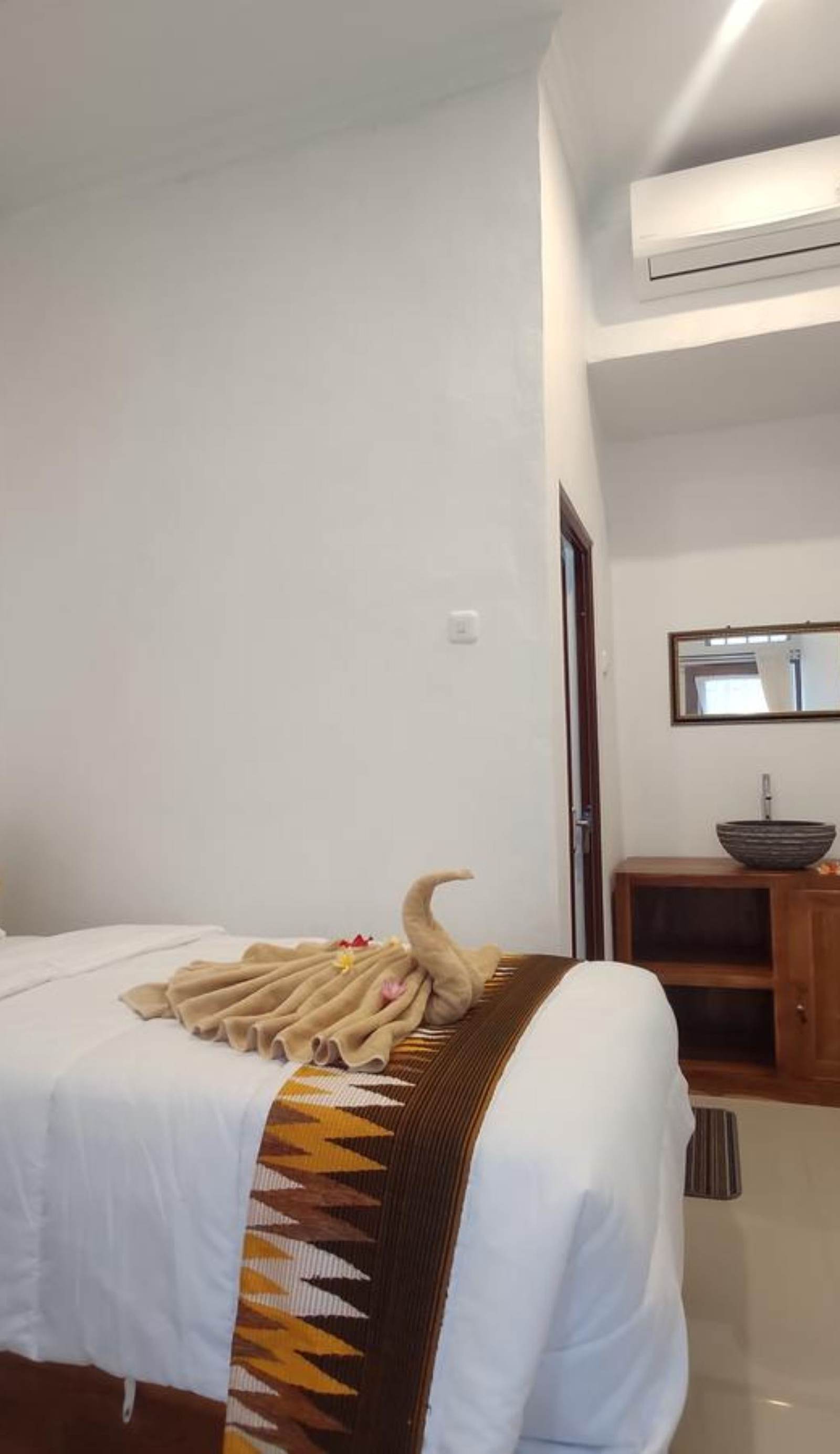 Gedhong Hostel