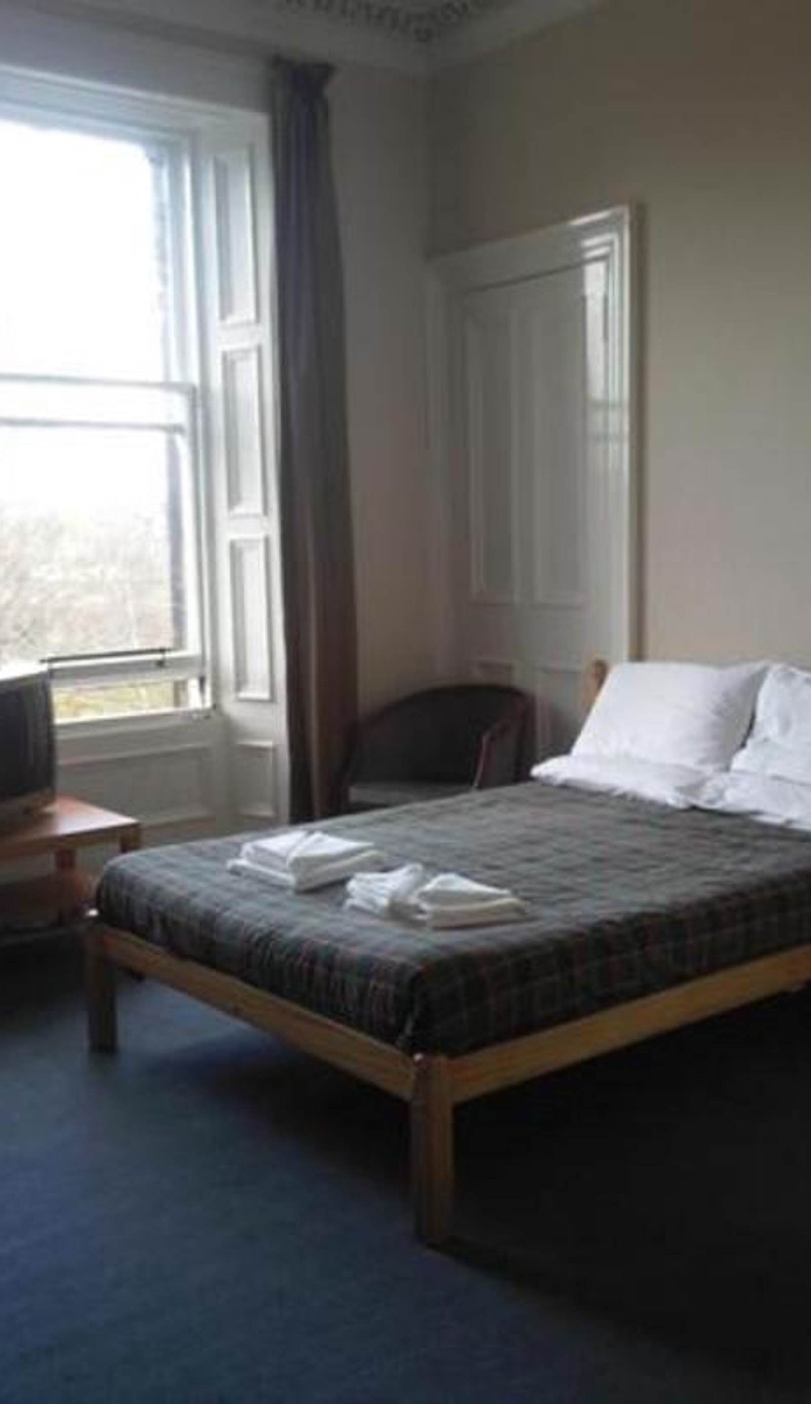 Edinburgh House Hotel