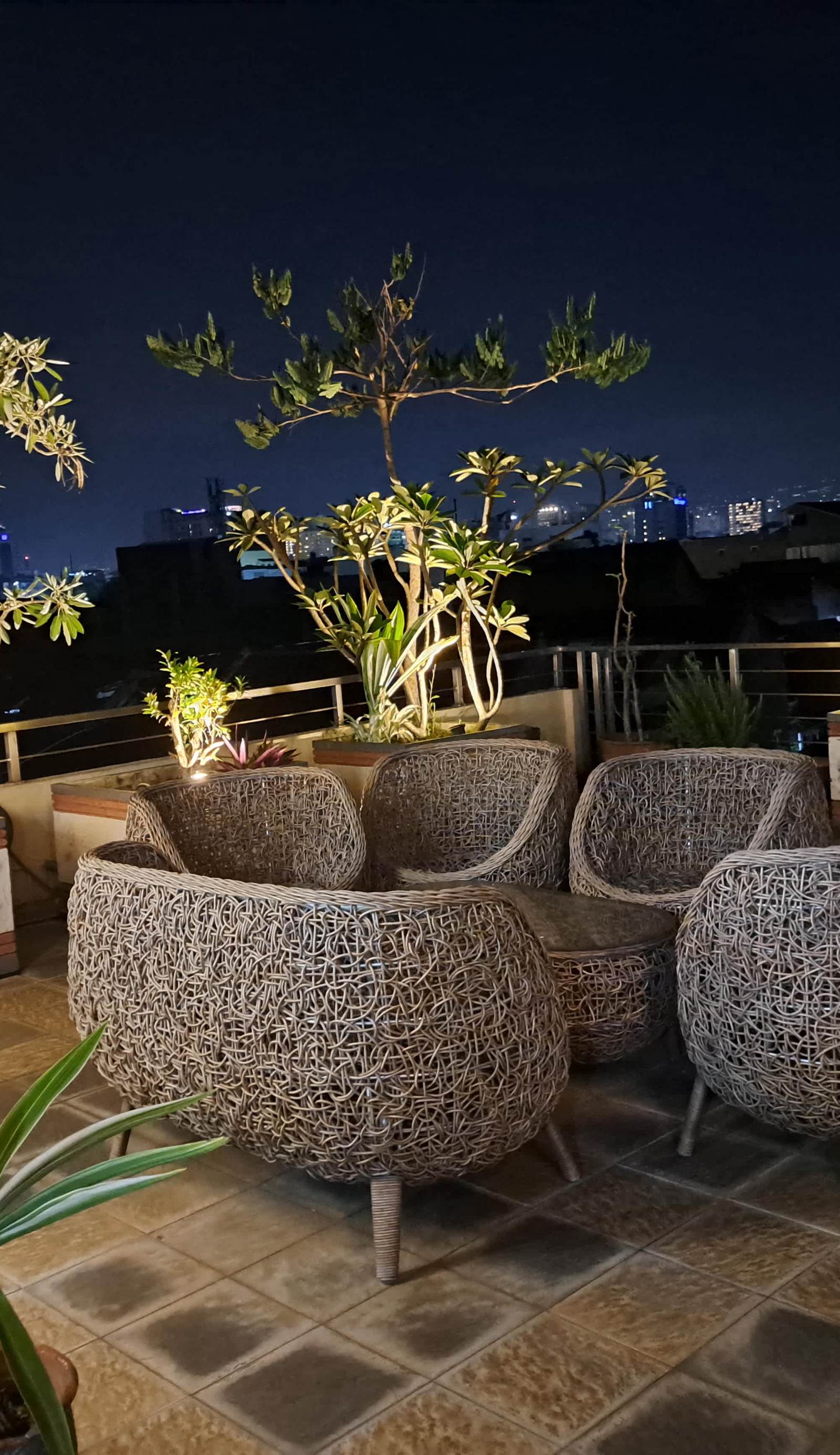 G10 GUEST HOUSE