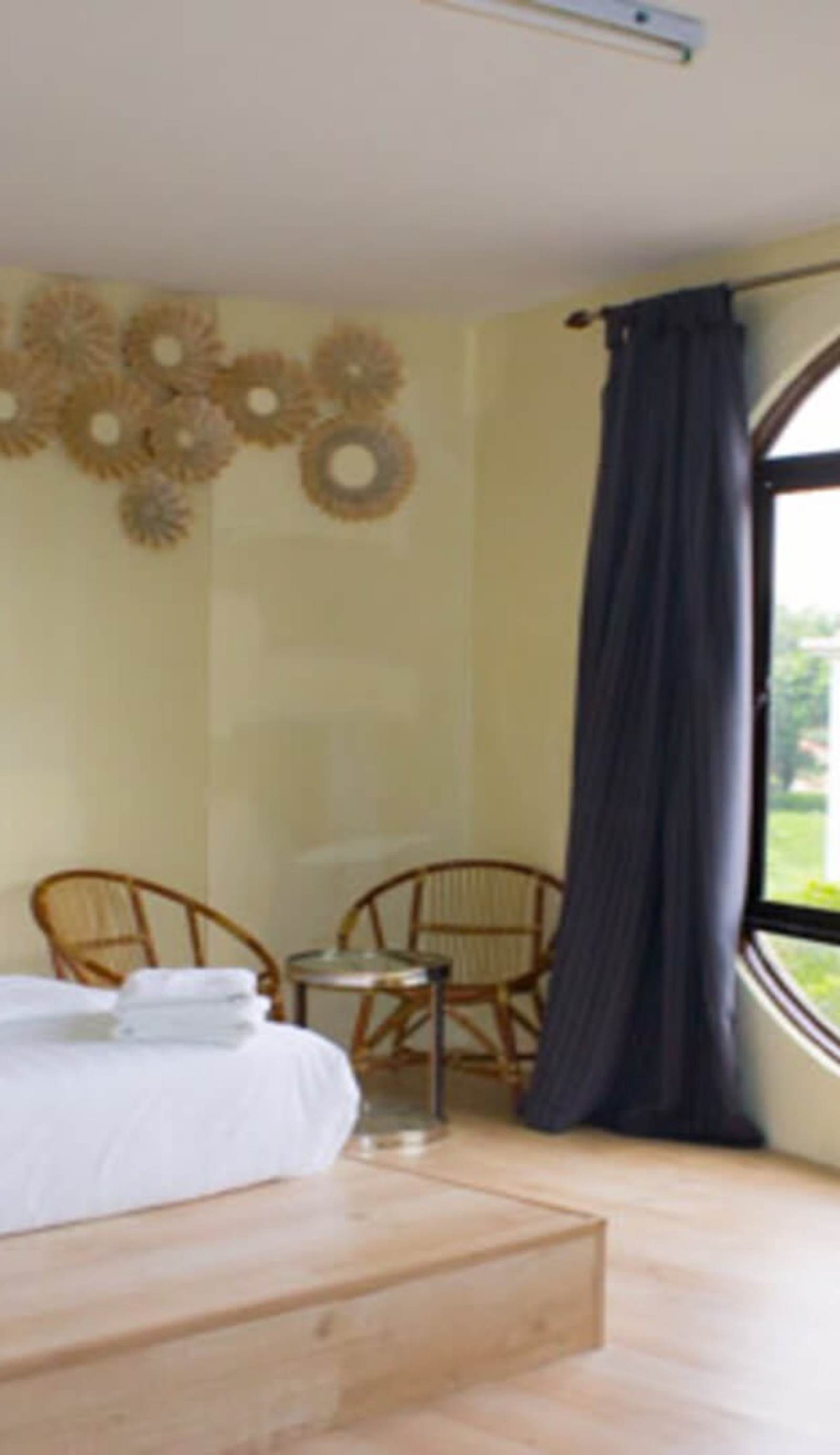 Abby Hotel by the River