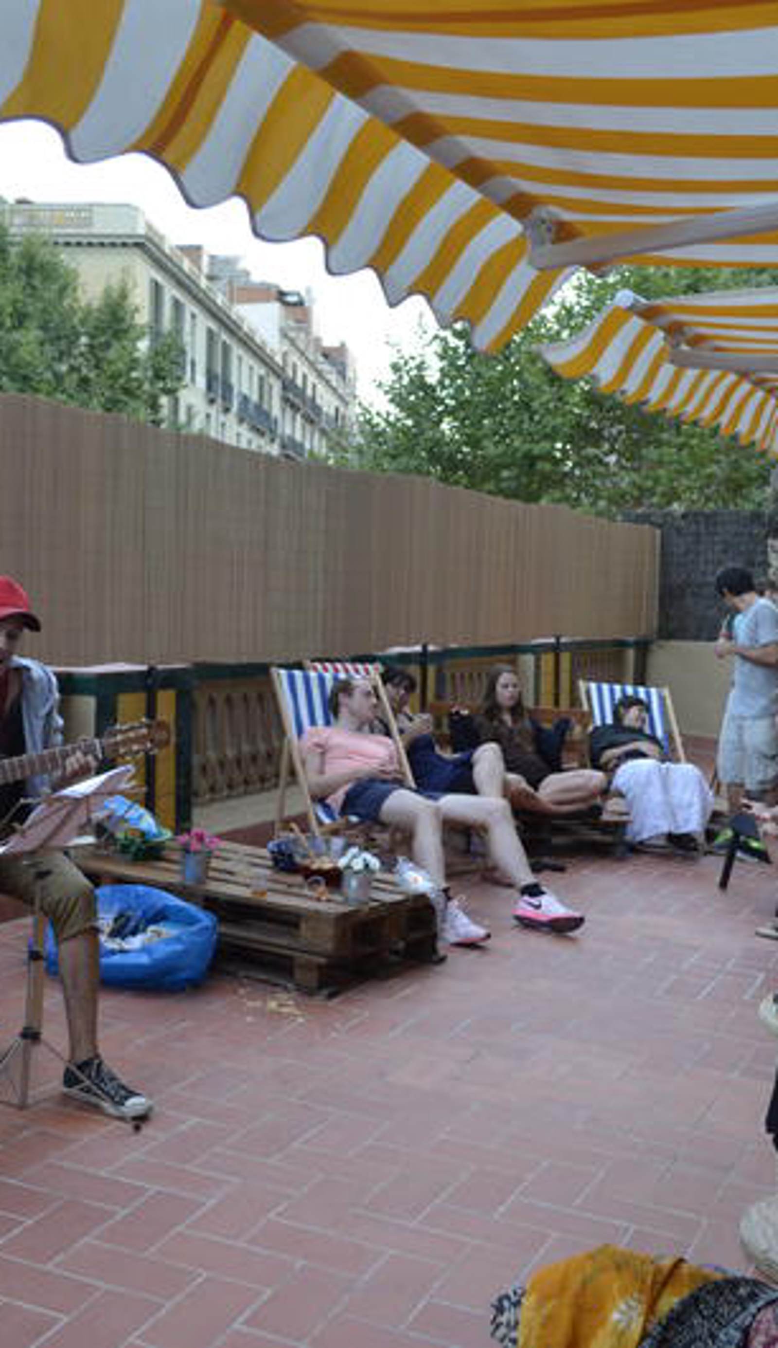 360 Hostel Borne