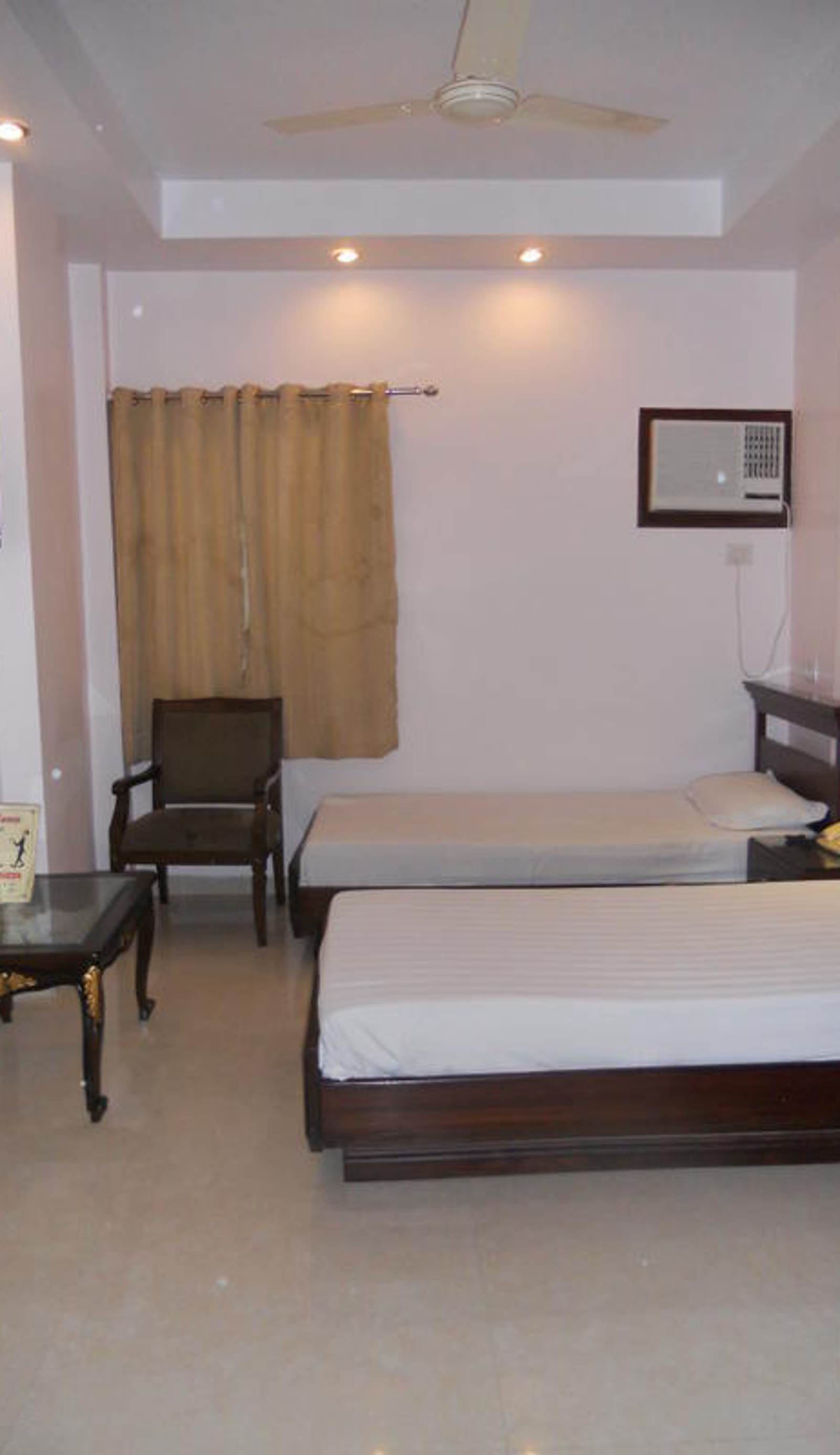 Hotel Amax Inn