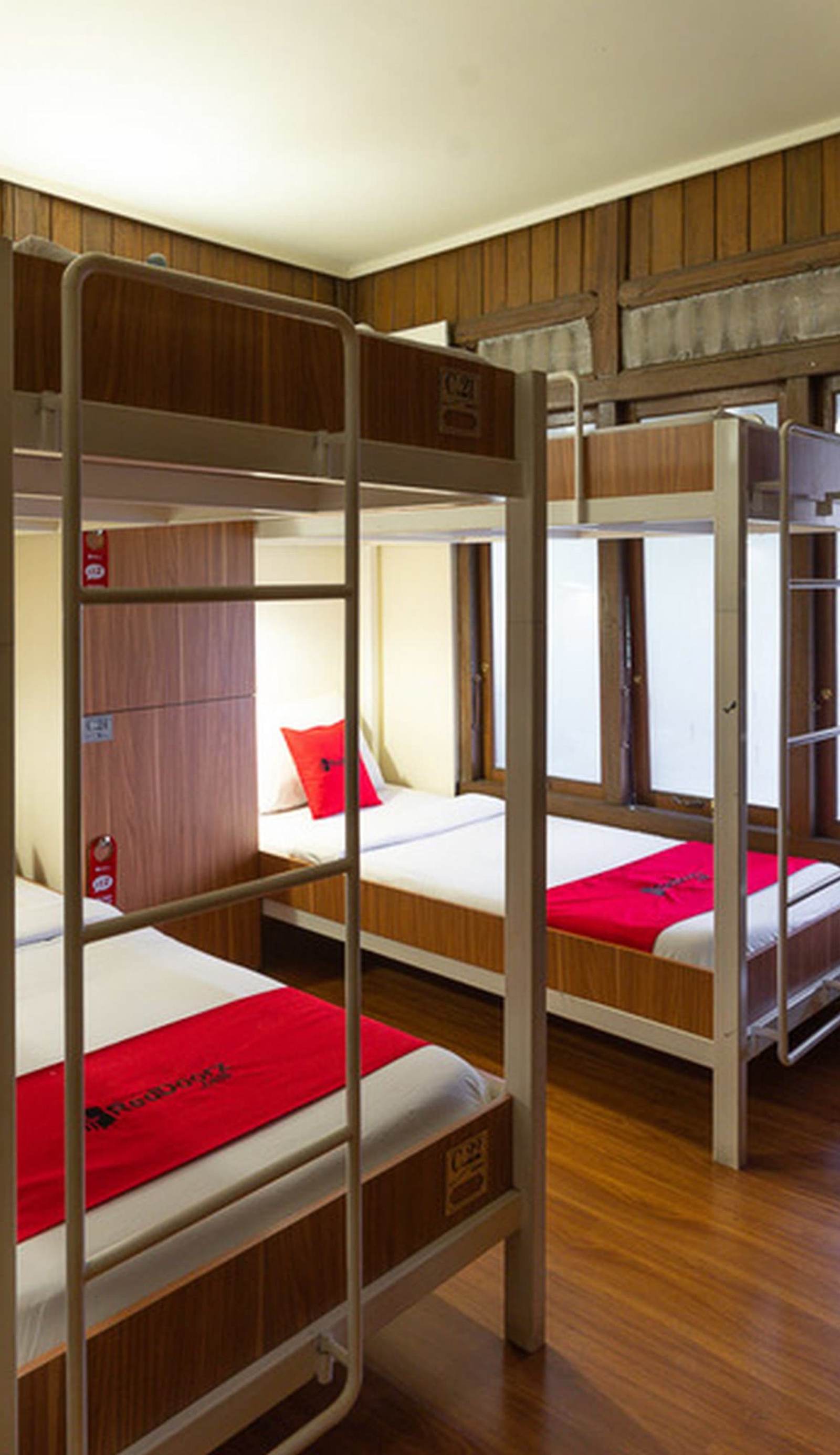 RedDoorz Hostel @ Dago 2