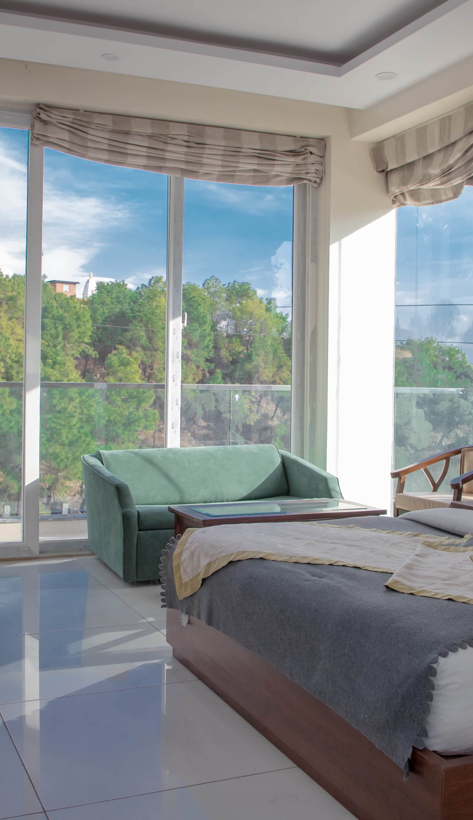 Manuni Inn - Riverside Boutique Hotel