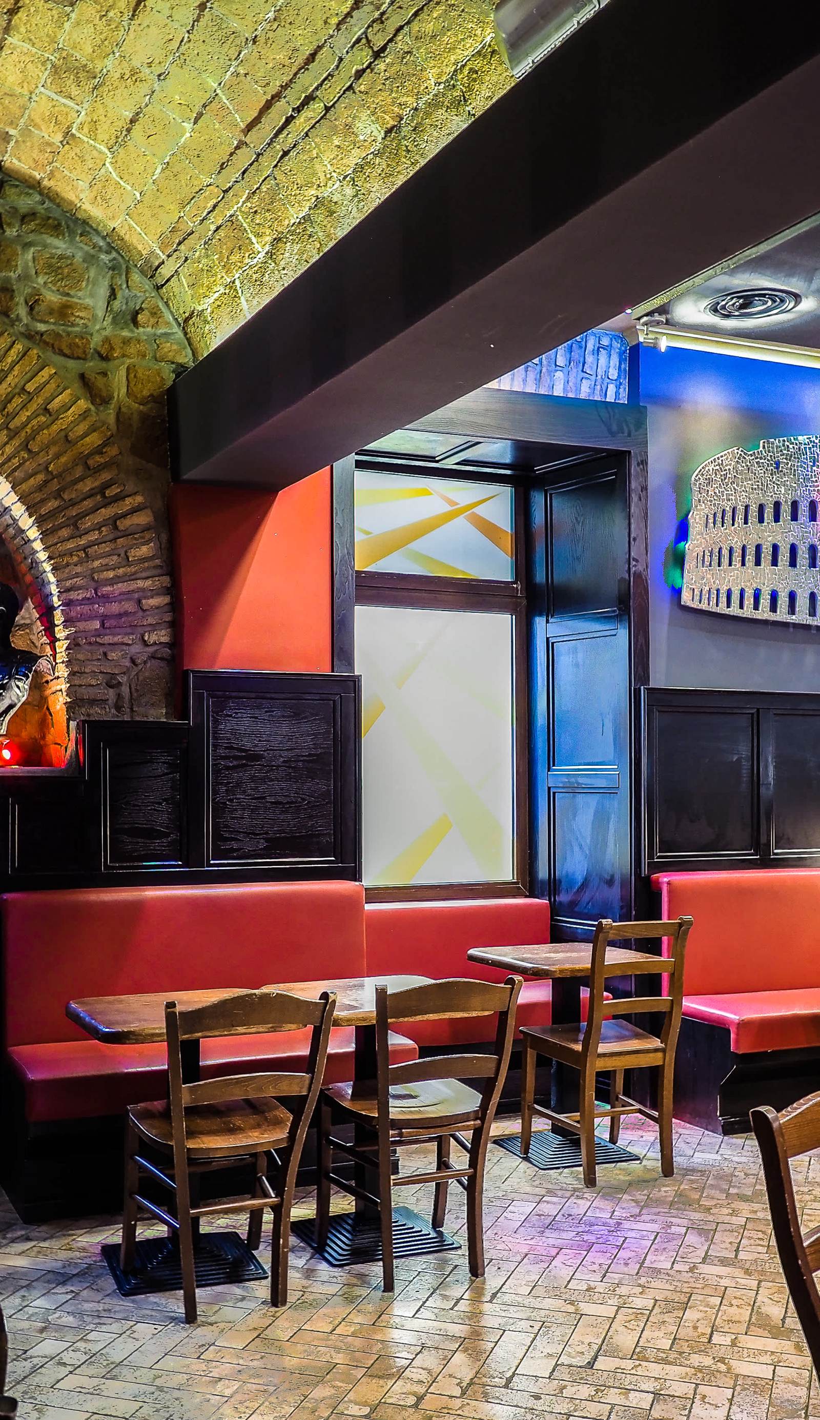 Alessandro Palace & Bar