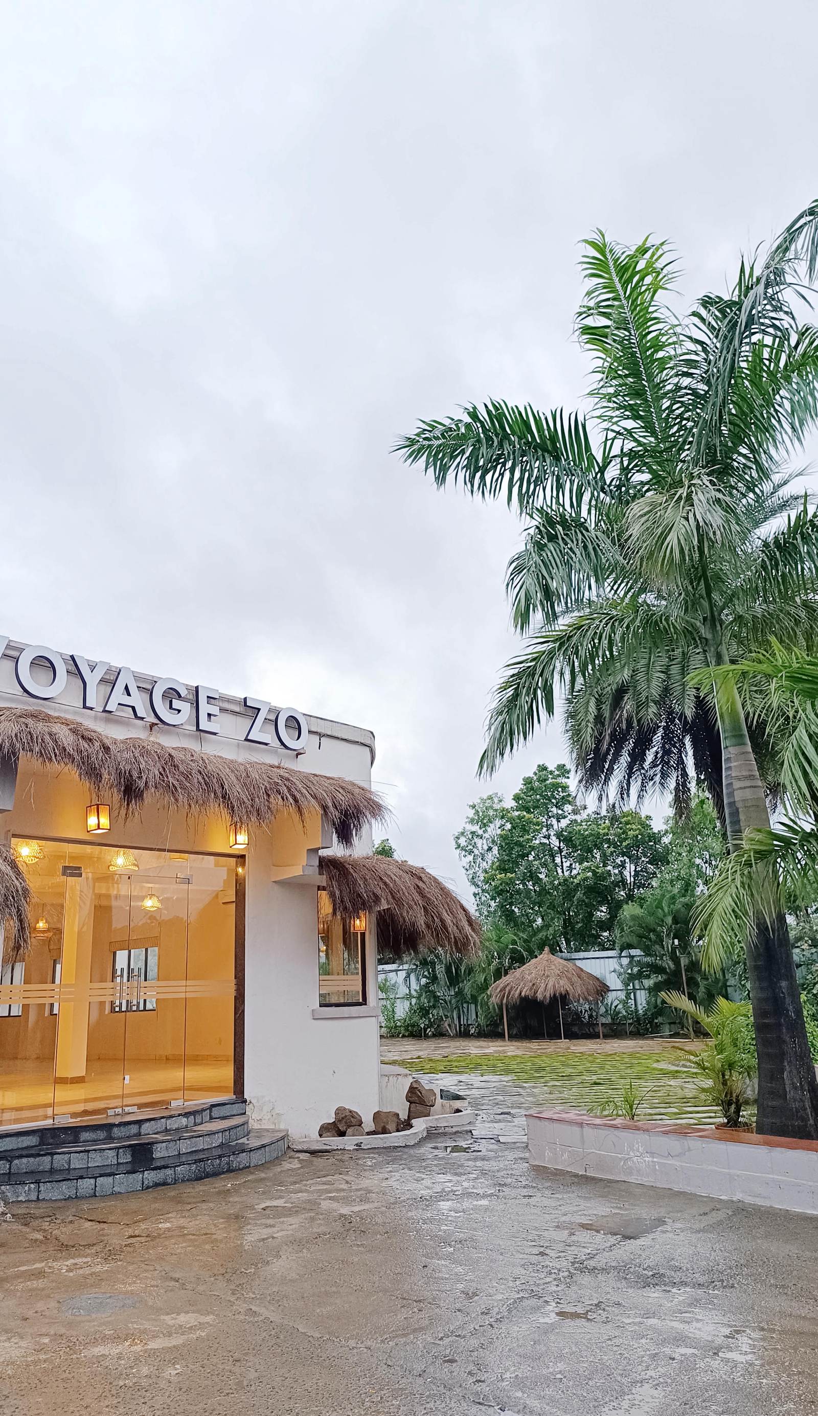 Voyage Zo Lonavala