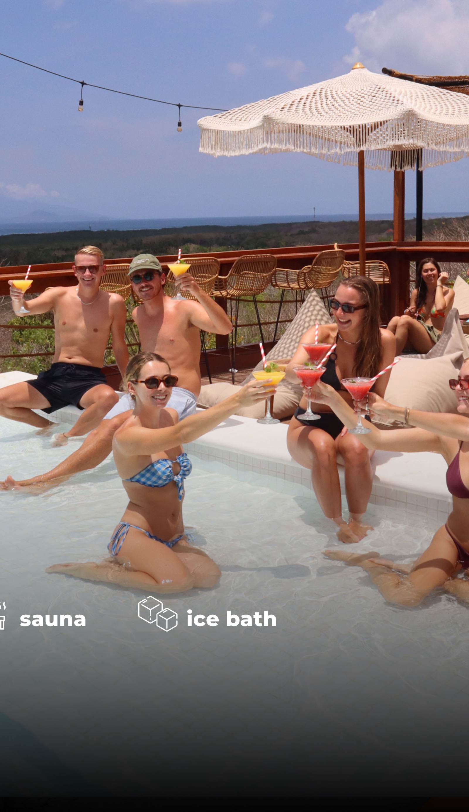 Mad Monkey Nusa Lembongan