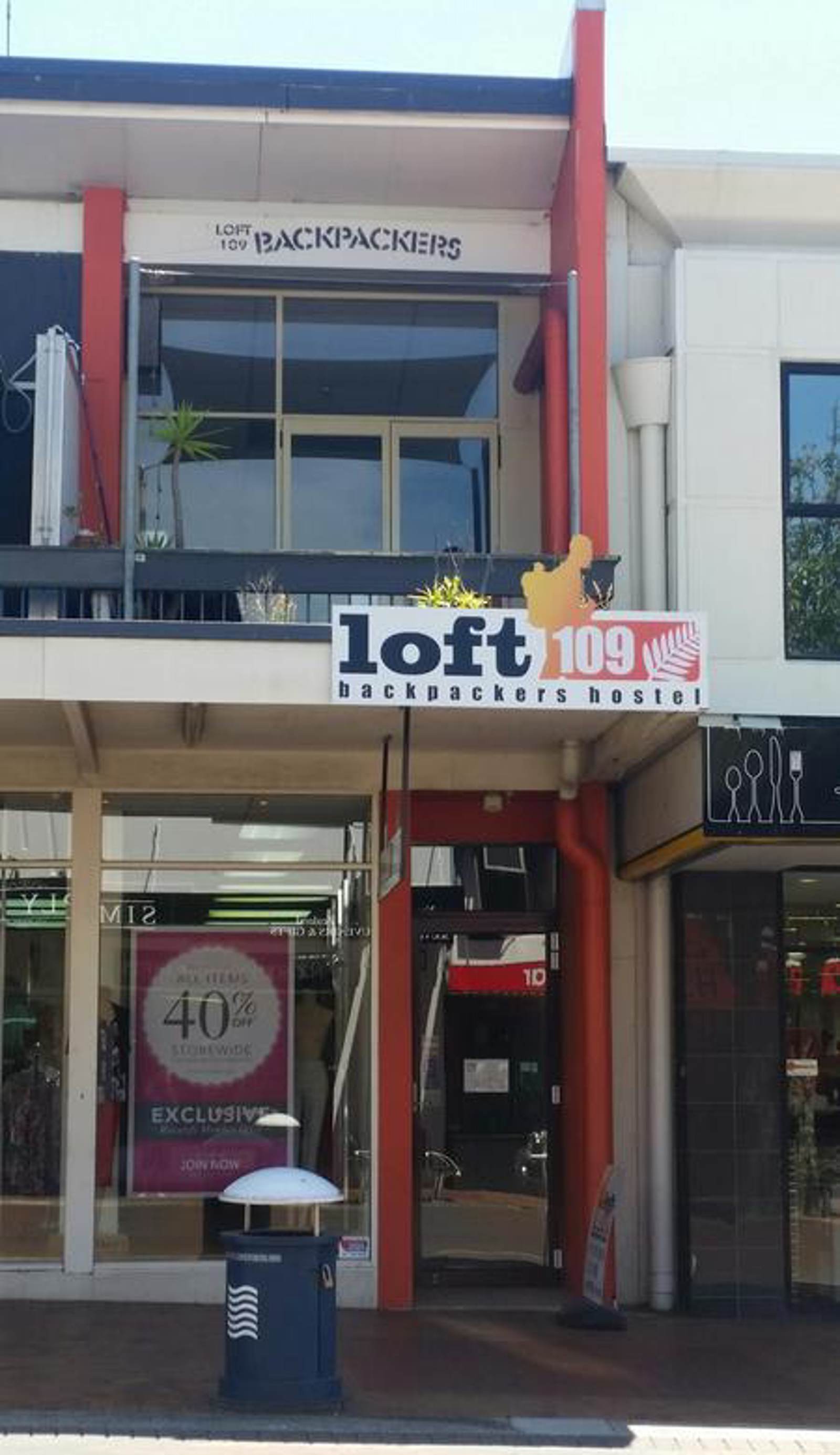 Loft 109 Backpackers Hostel
