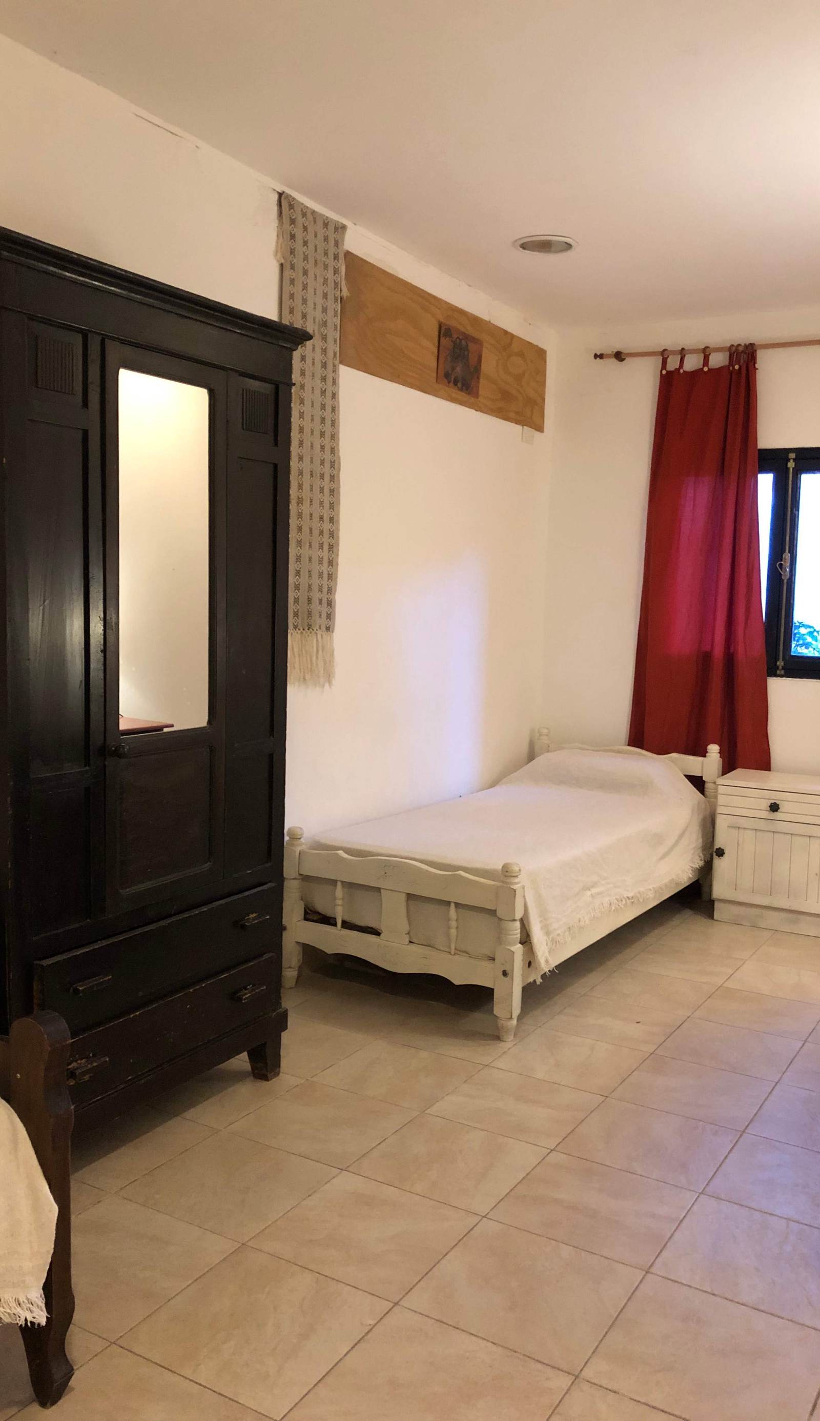 Hostel Custom