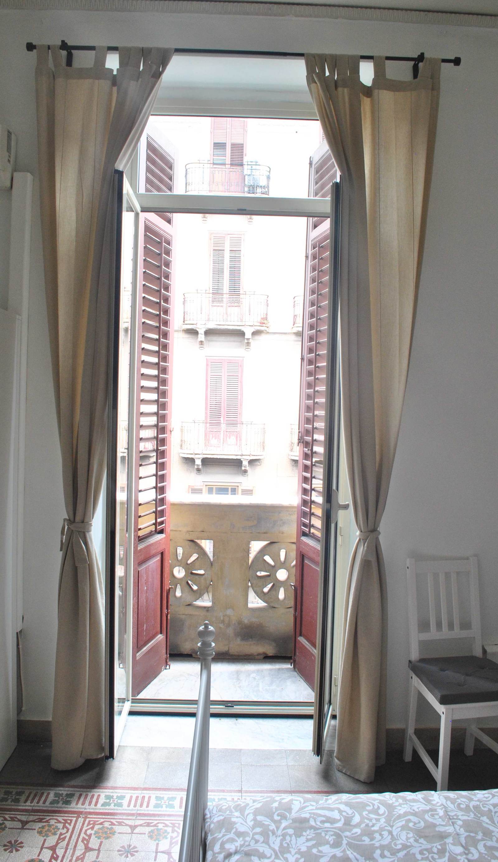 Sunrise Hostel & Rooms