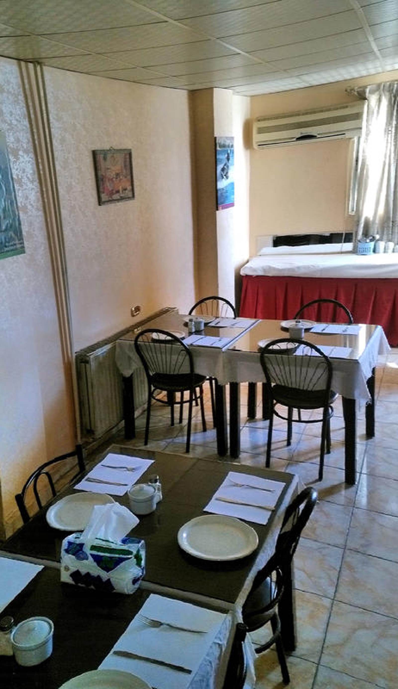 Petra Gate Hostel and Hotel