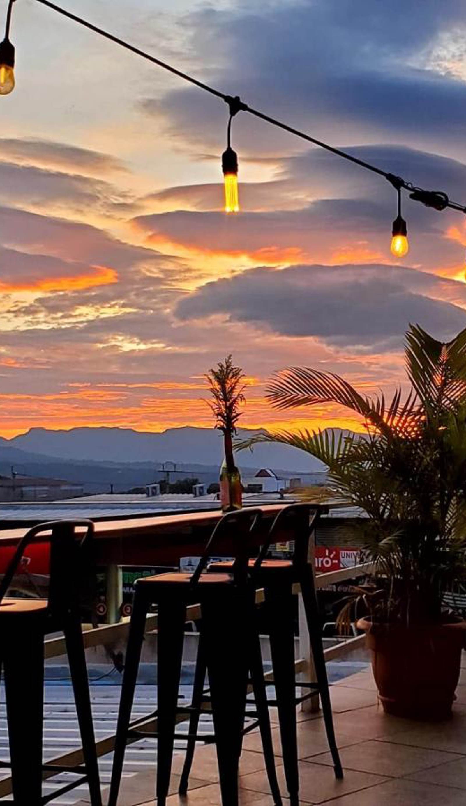Hostal Sunset Town