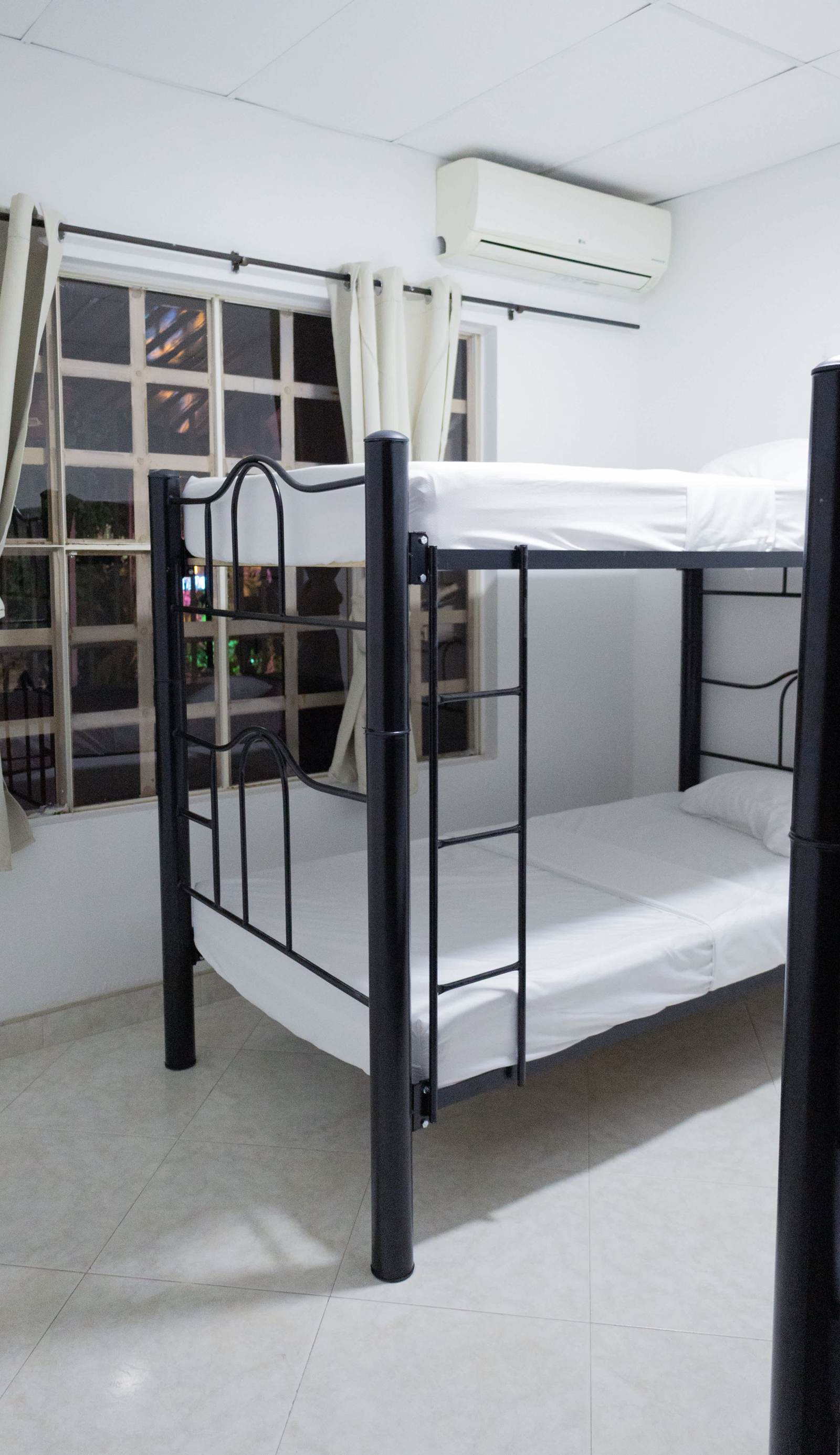 Llano en llamas Hostal
