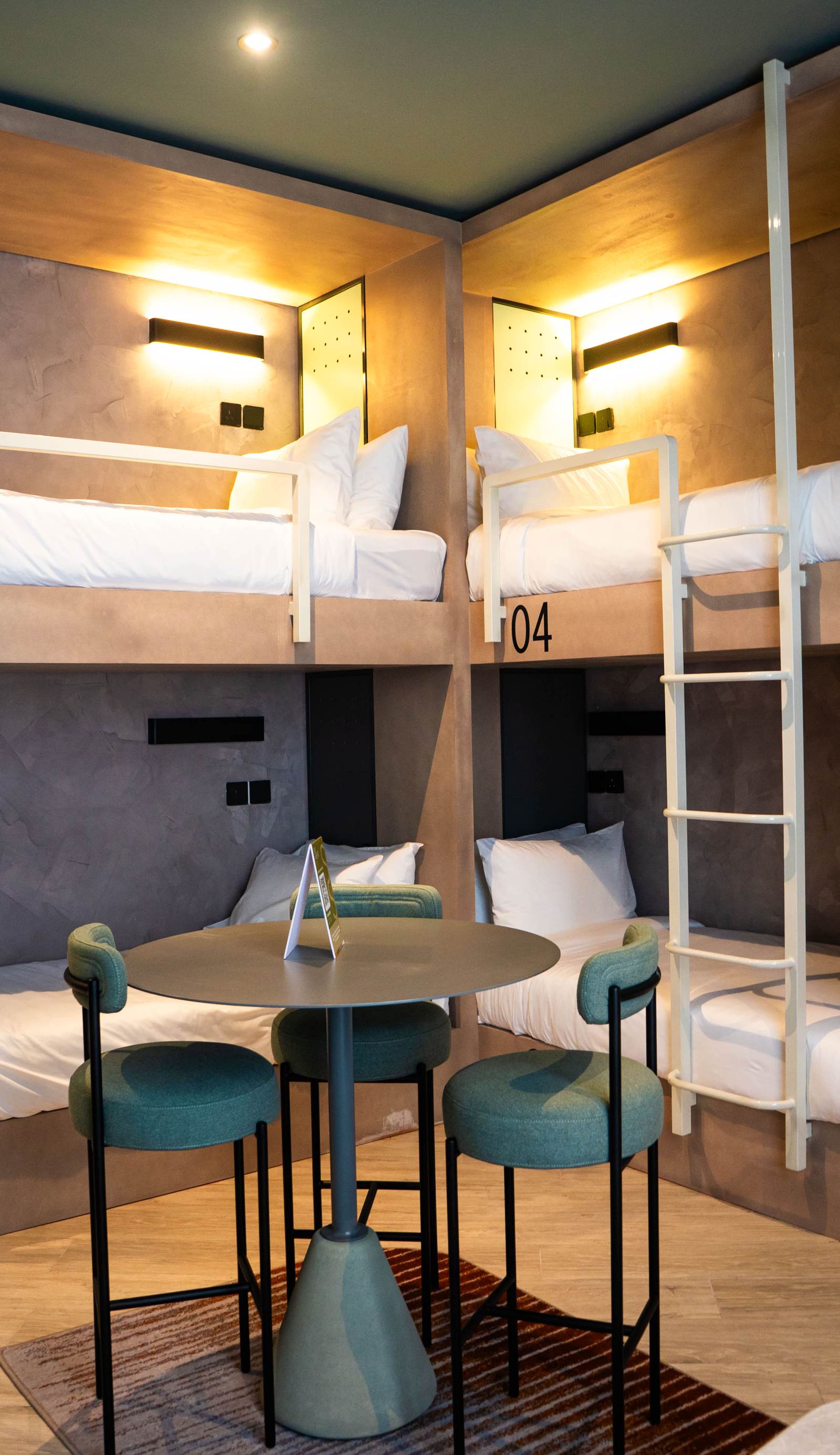 SeSaya Poshtel & Bistro