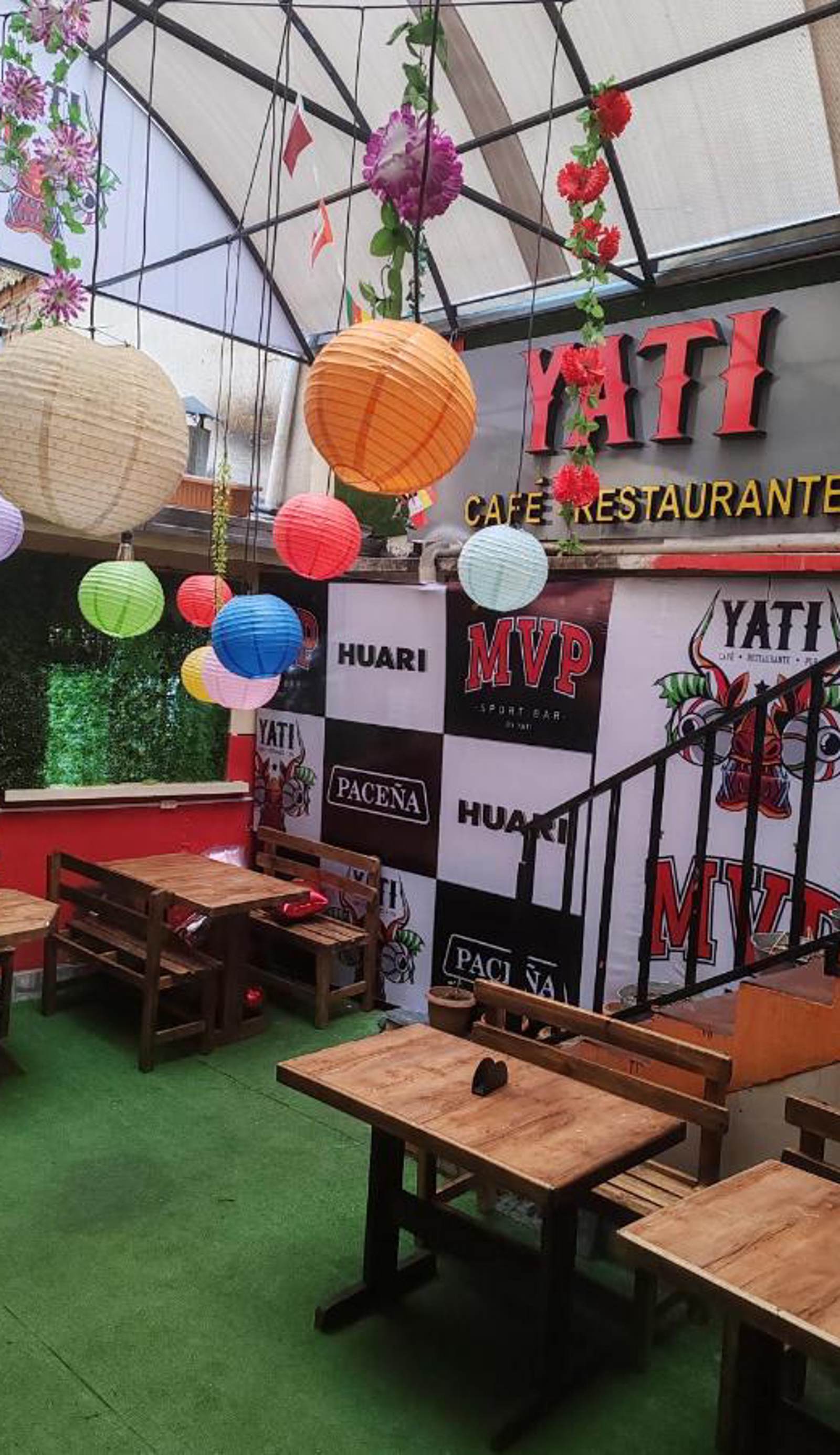 Yati Hostal