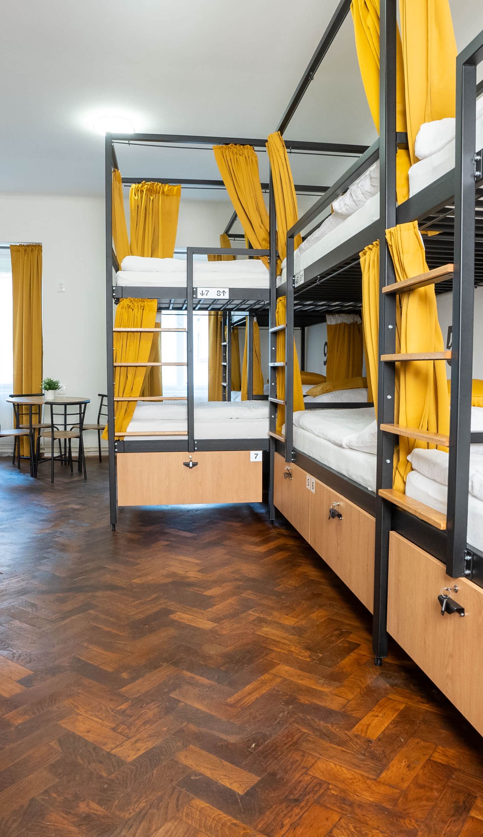 White Wolf House Hostel & Apartments