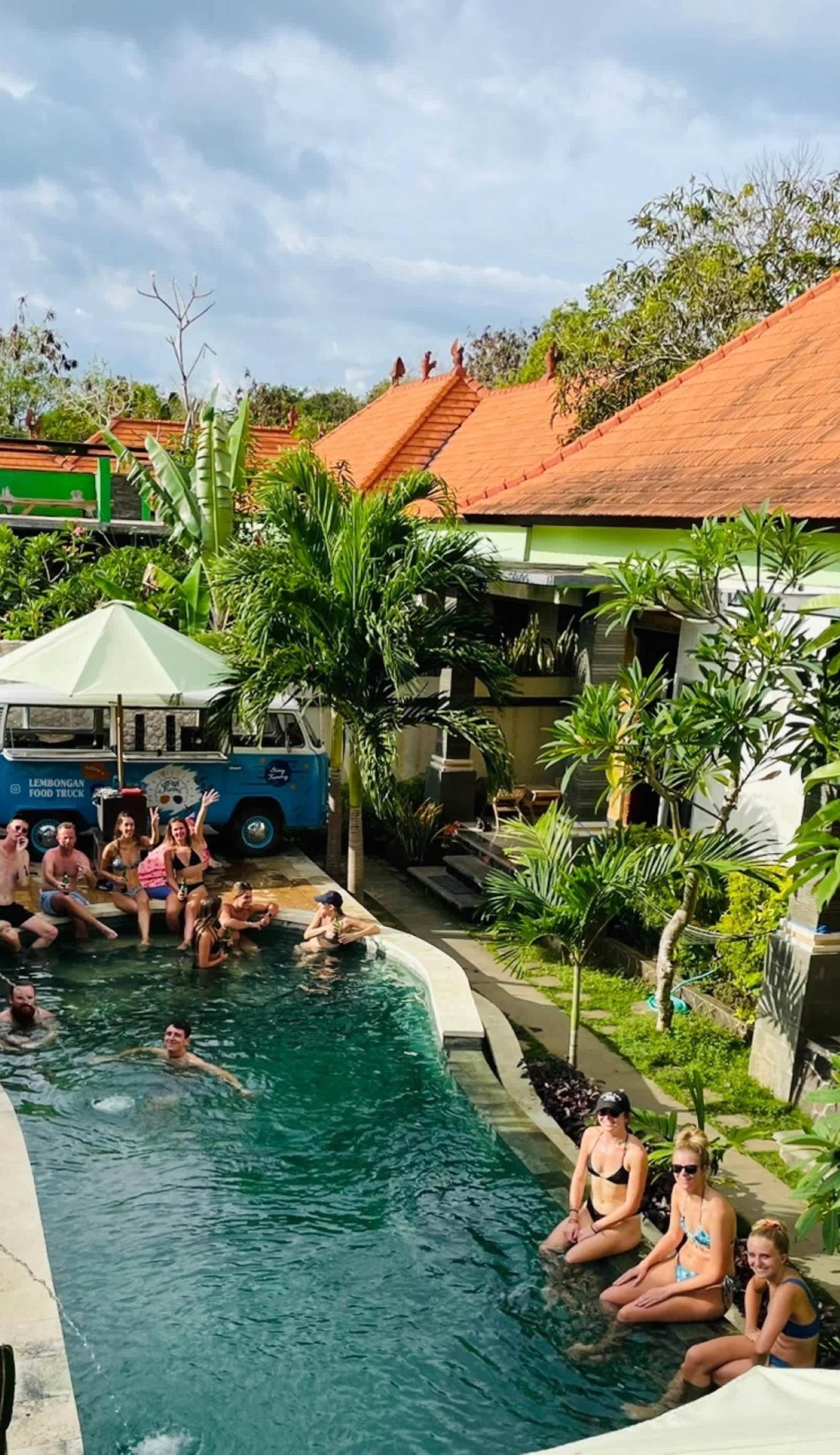 Lembongan Hostel