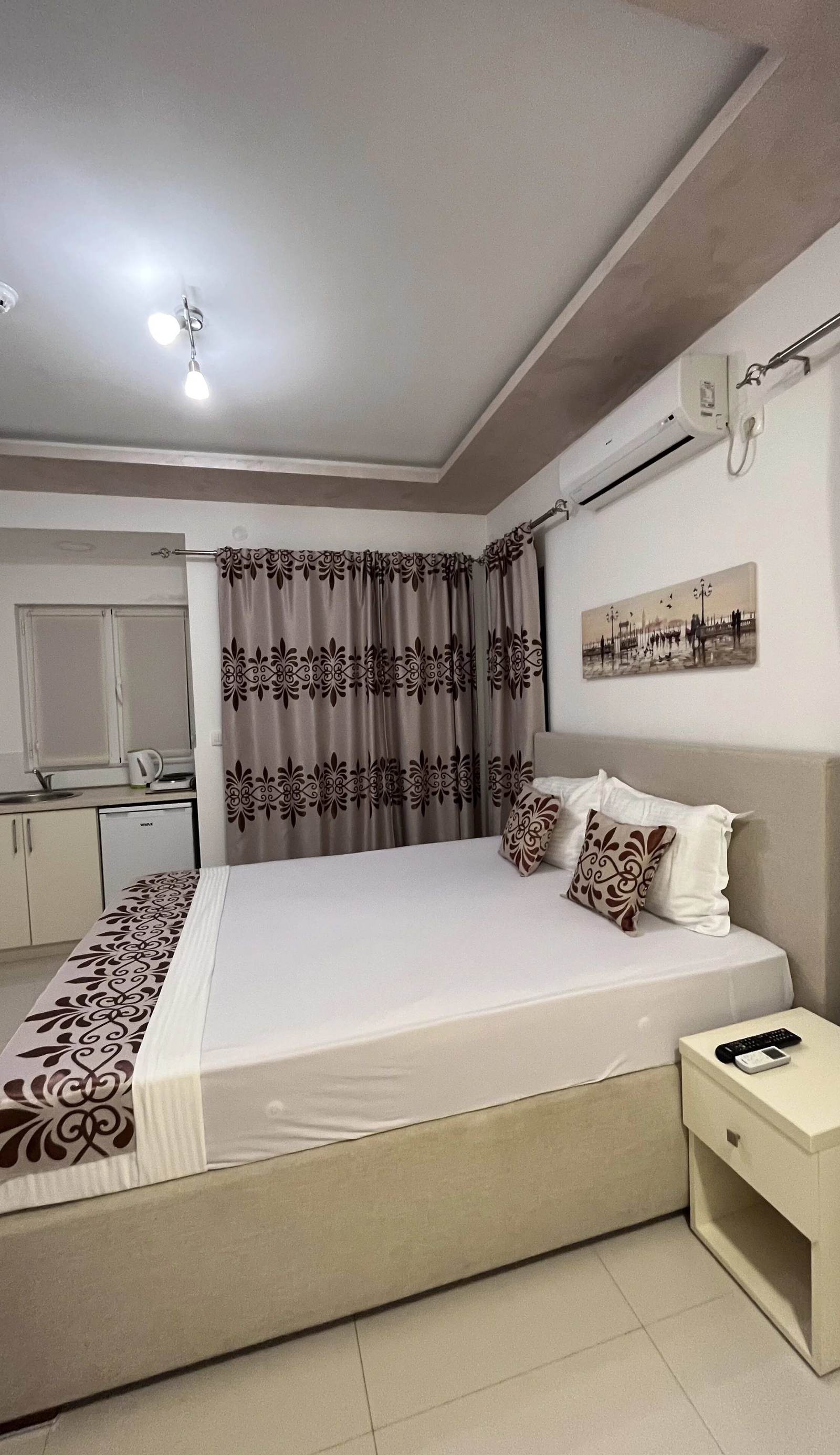 Pearl Apartments