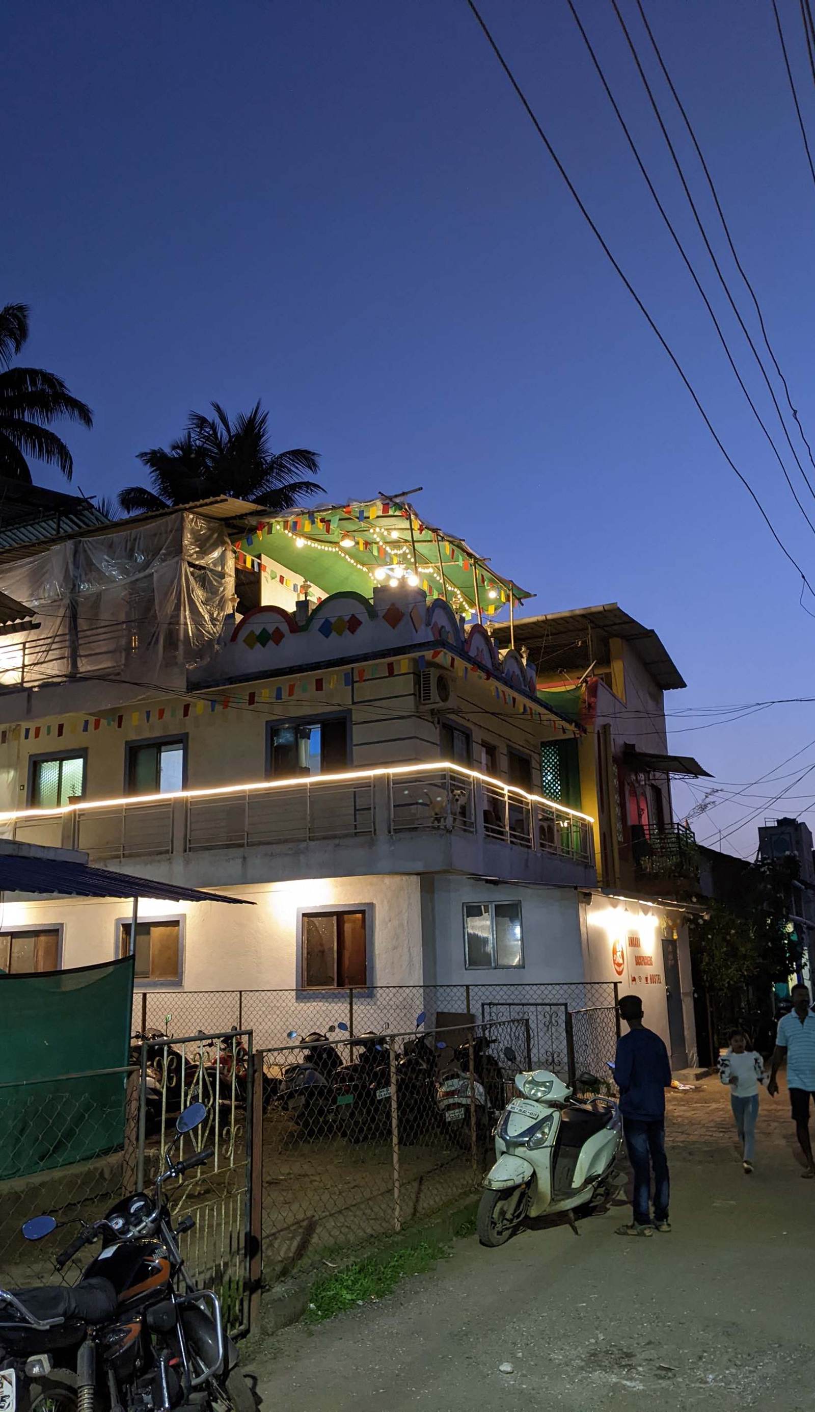 Awaara Backpackers Hostel, Alibag