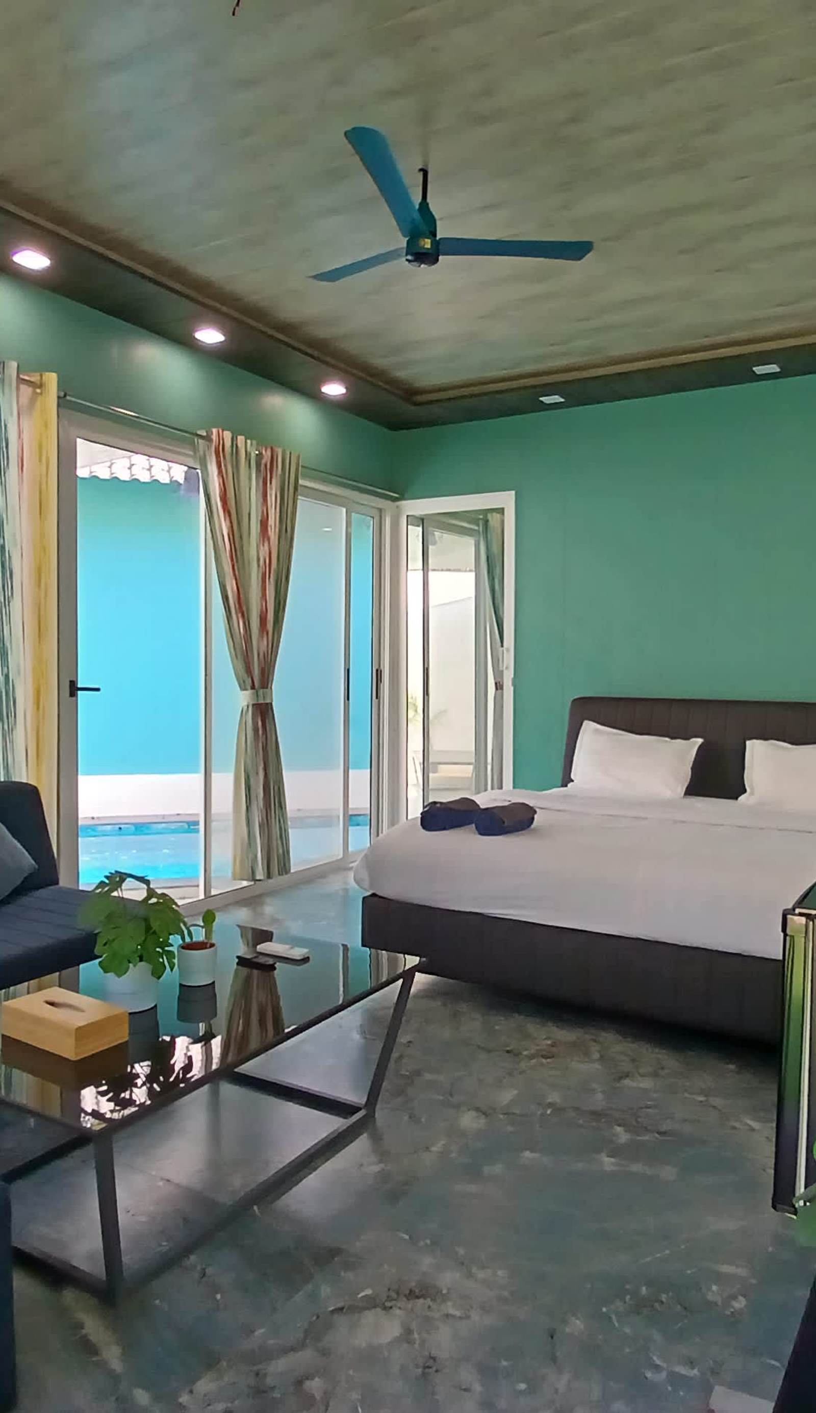 Nature's Cove Resort