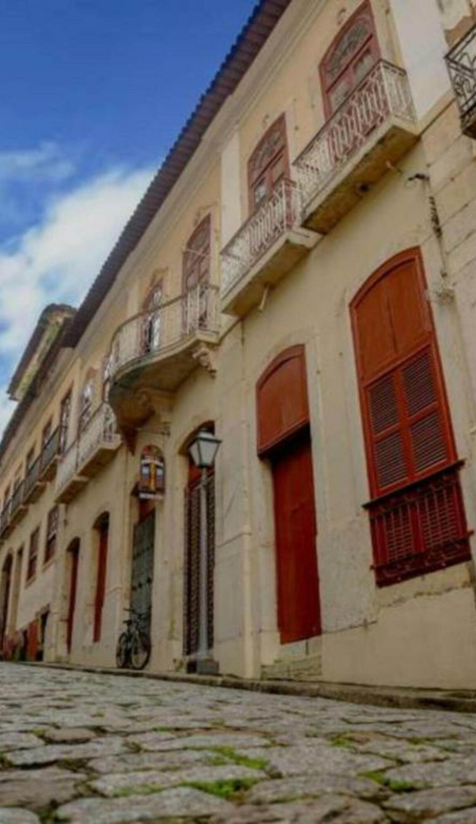 Reviver Hostel