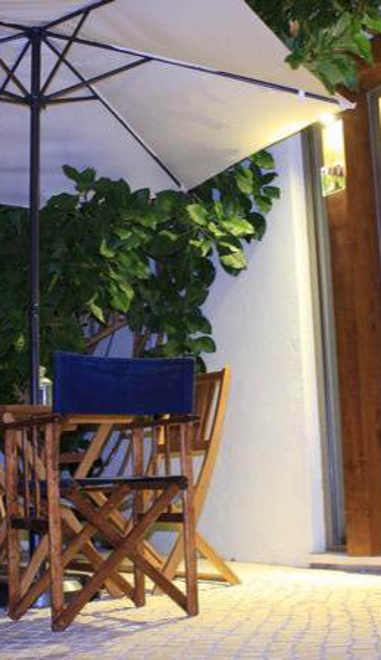 LOST & FOUND - GUESTHOUSE & SUITES