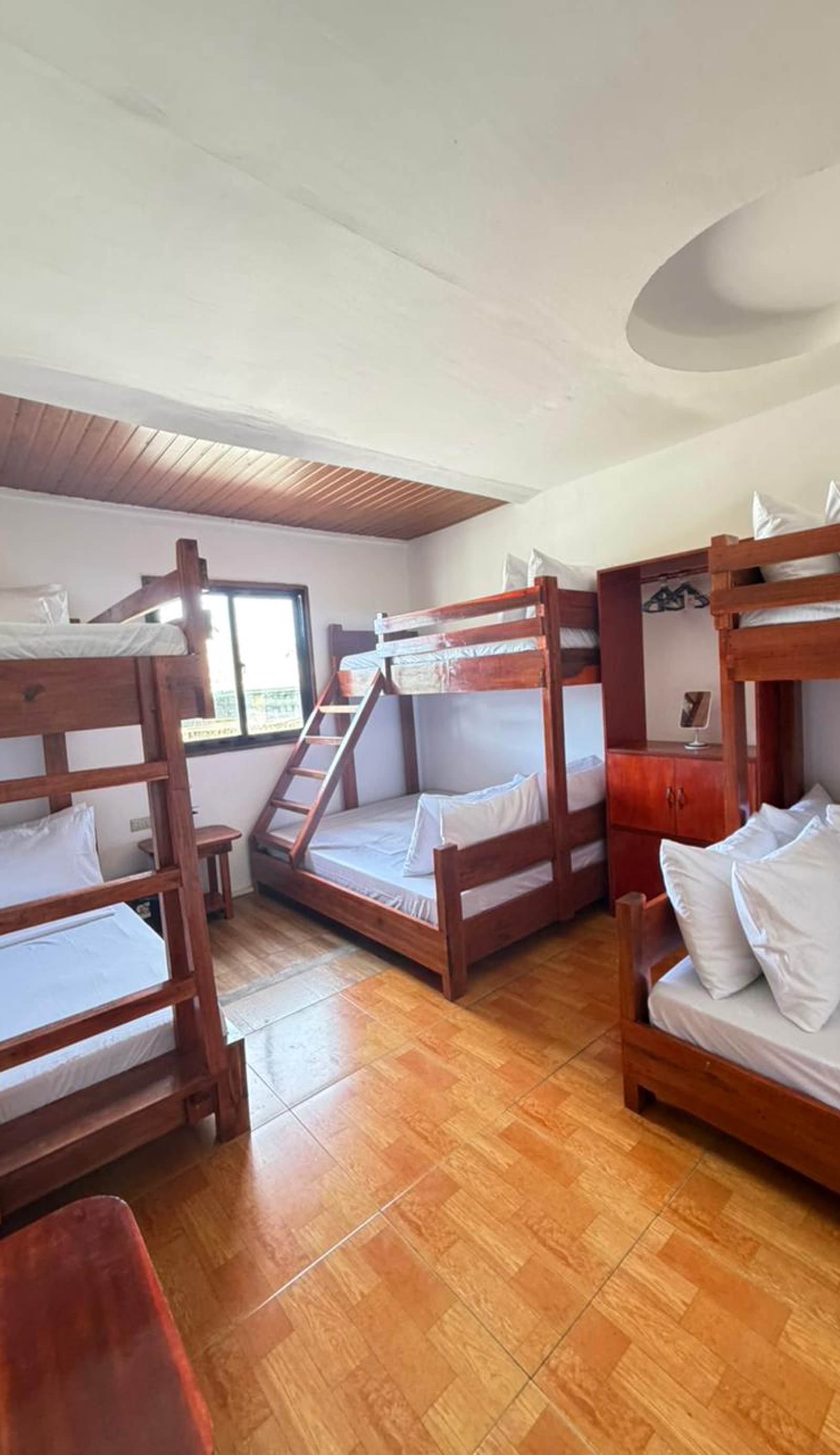 Aquaholik Traveler's Lodge